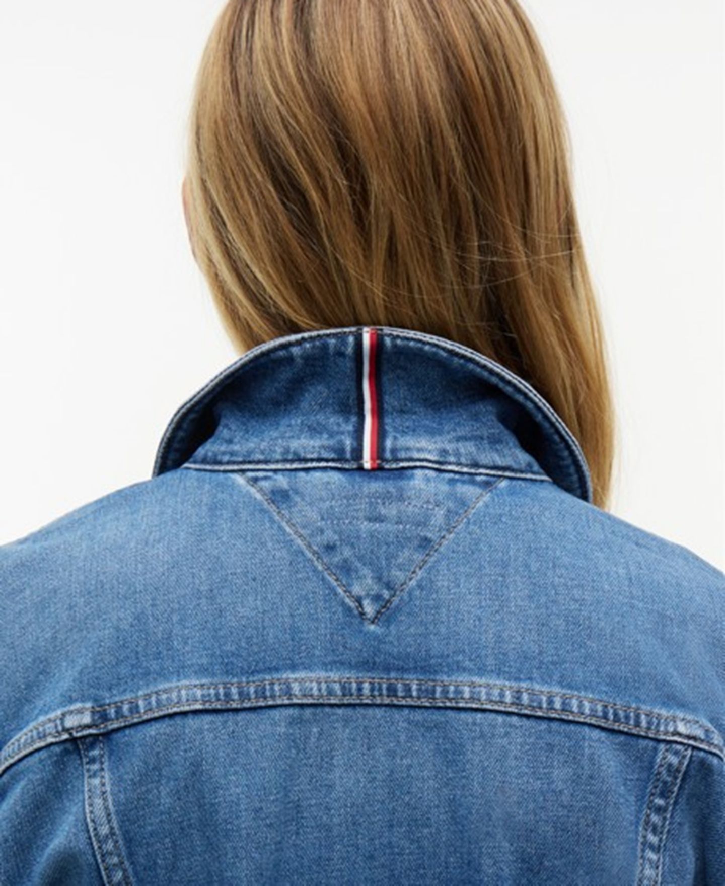 Женская куртка Tommy Hilfiger Slim-Fit Collared Denim Jacket, цвет: Синий — фото 4