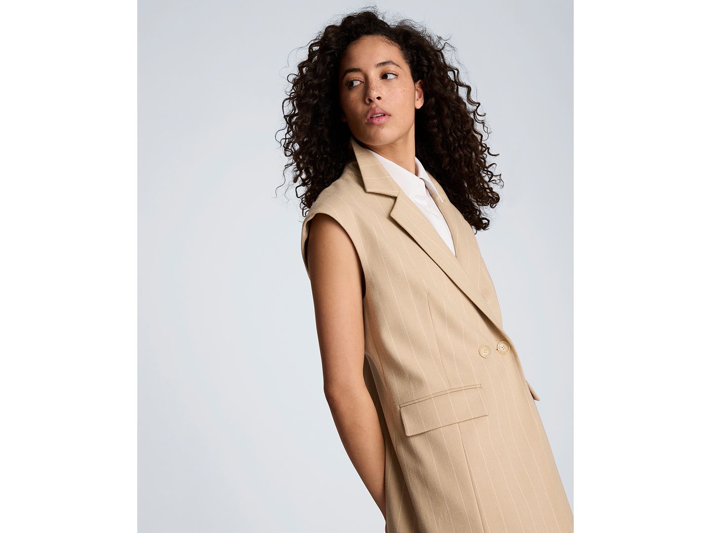 Женское платье Kenneth Cole Button-Front Vest Mini Dress with Faux Shirt, цвет: Серо-коричневый — фото 3