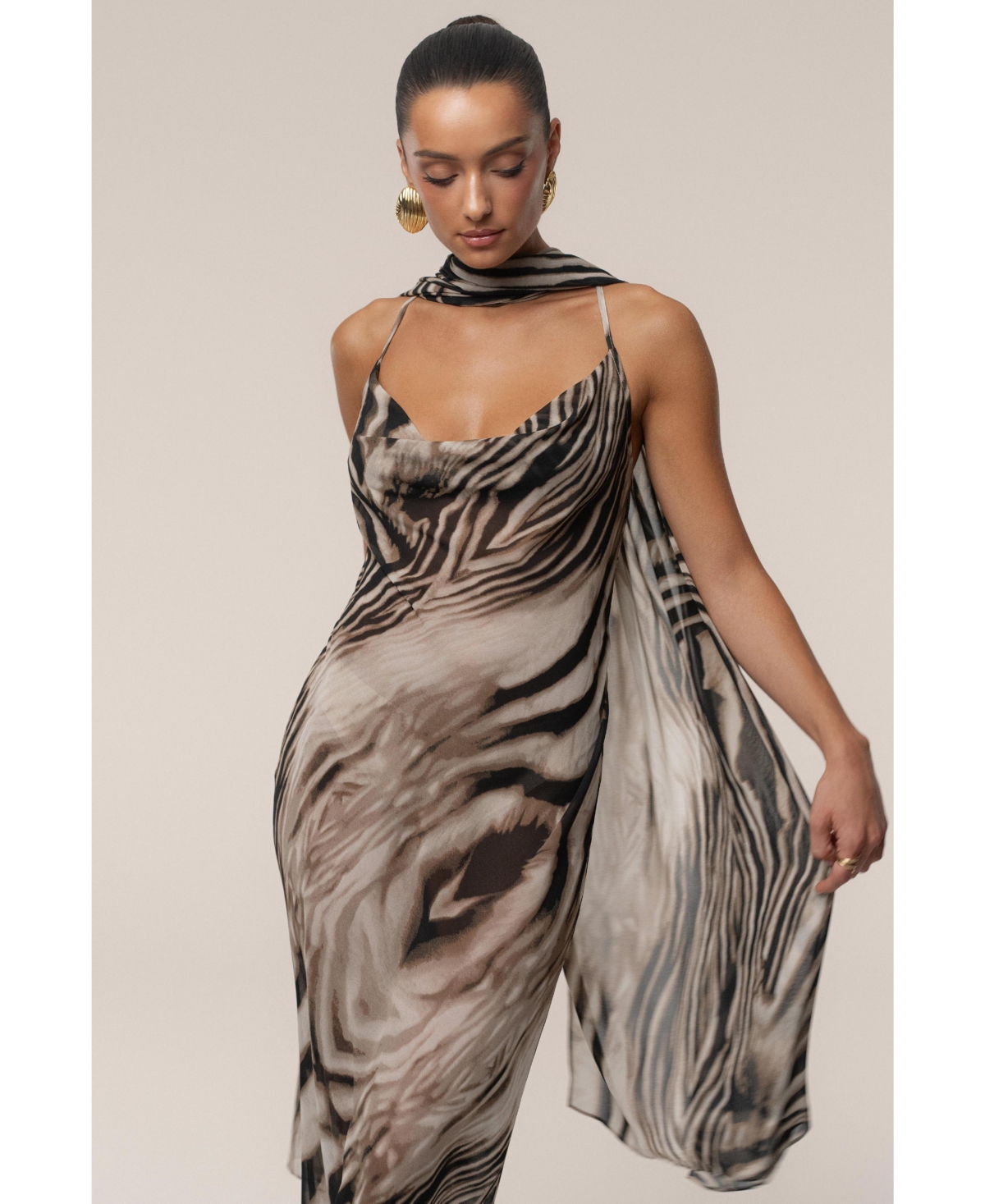 Jluxlabel Women's Zebra Print Infinite Journey Maxi Dress