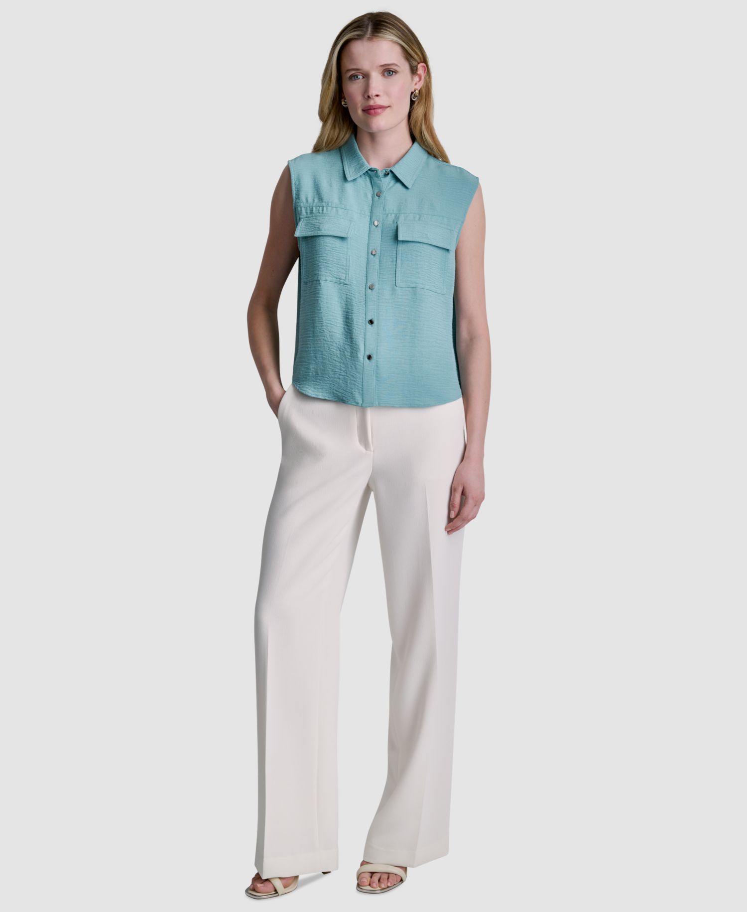 Women's Sleeveless Collared Top