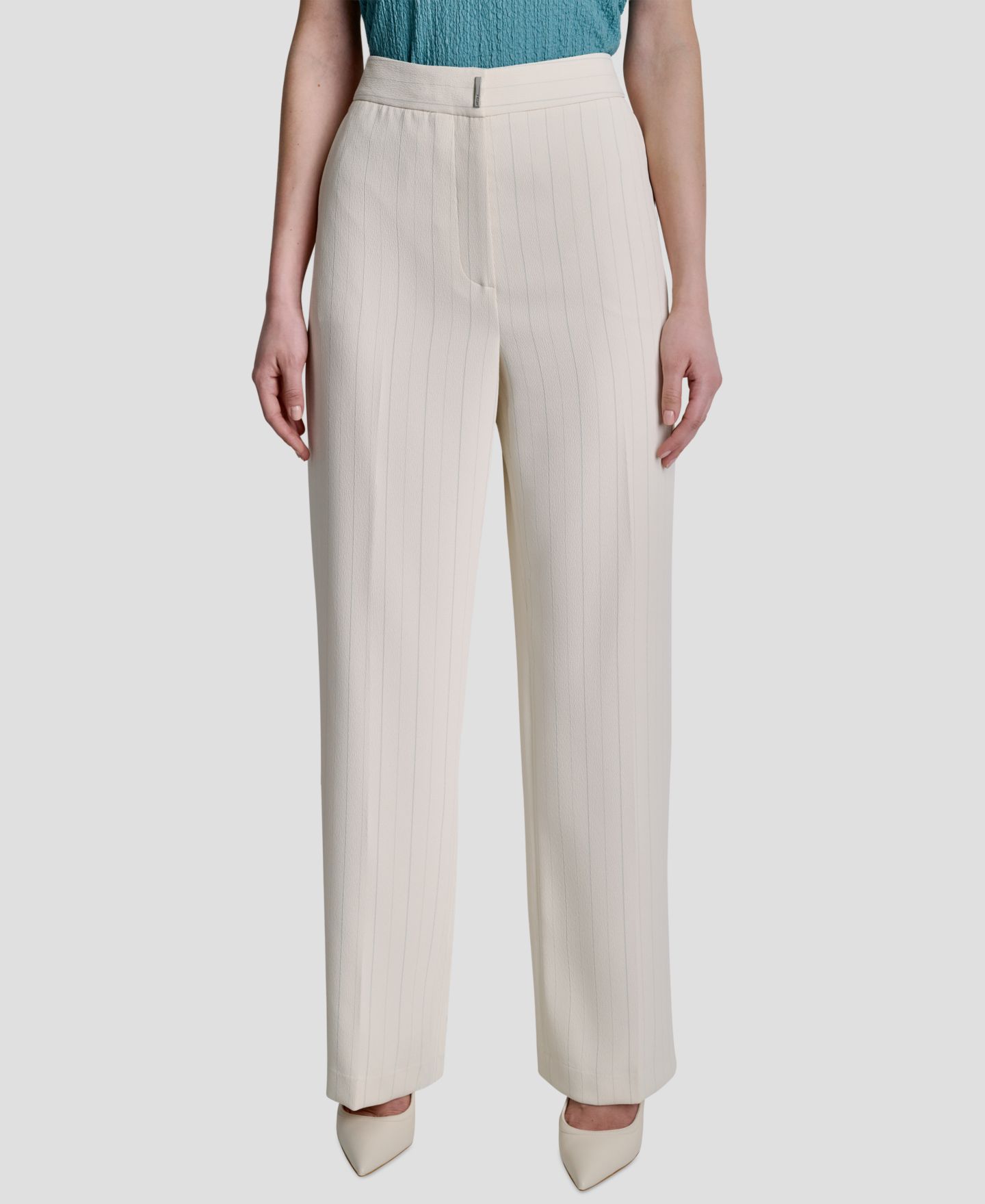 Женские брюки DKNY Straight-Fit Pinstripe Trouser, цвет: Кокосовый / Синий полосатый — фото 1