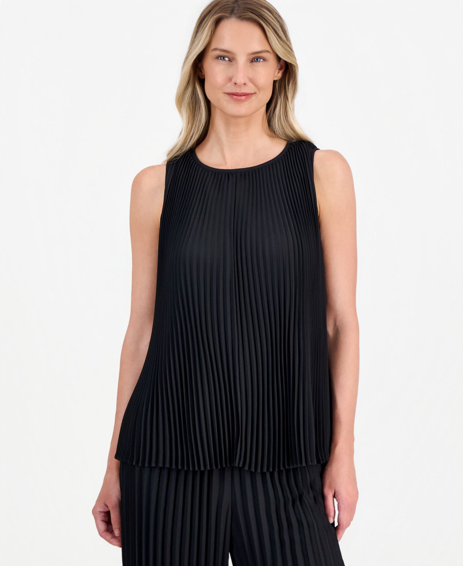 Women's Pleated Sleeveless Top