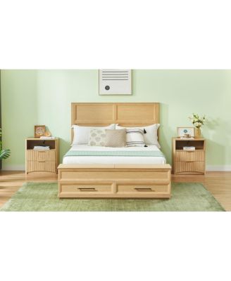Queen Bed w/ Geometric Headboard and Storage Bench