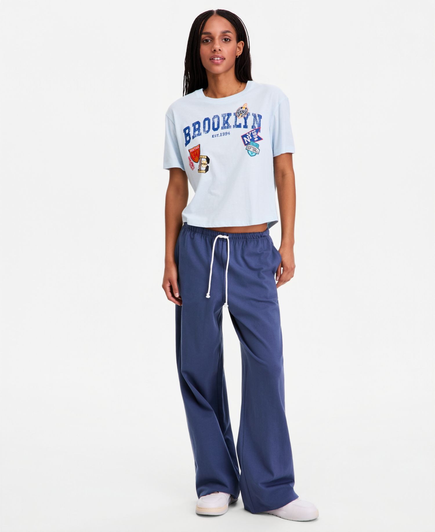 Juniors' Brookyln Patch Graphic Short-Sleeve Tee