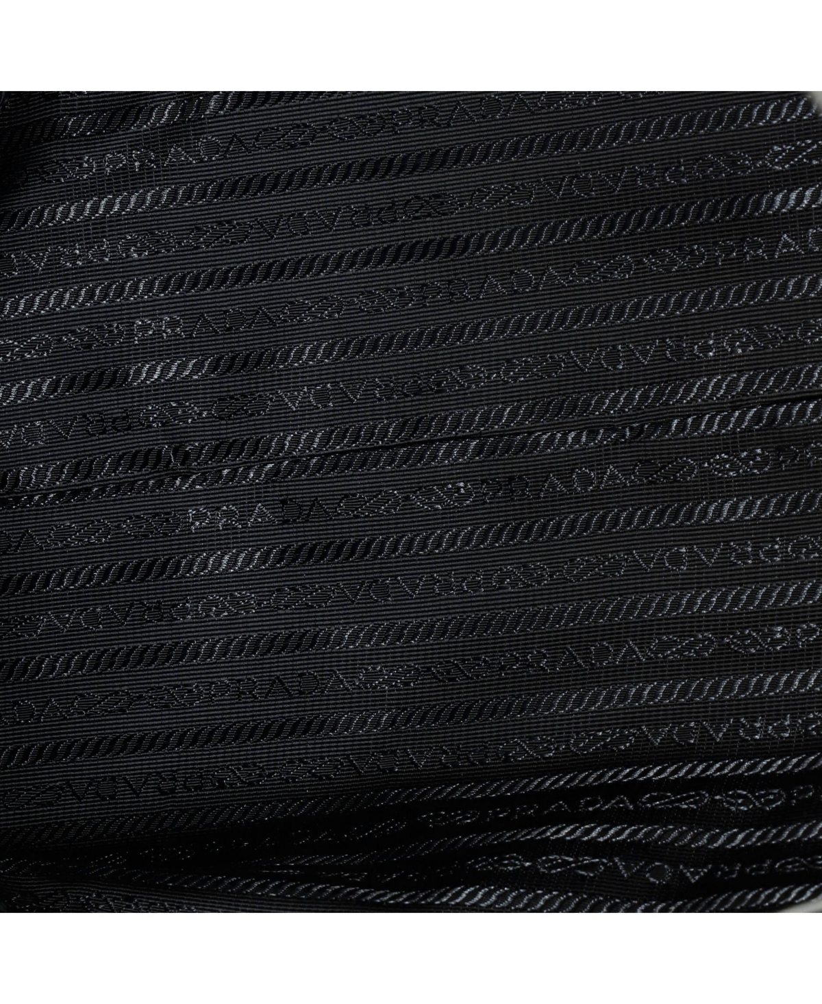 Pre-Owned Prada Medium Convertible Open Tote City Calfskin