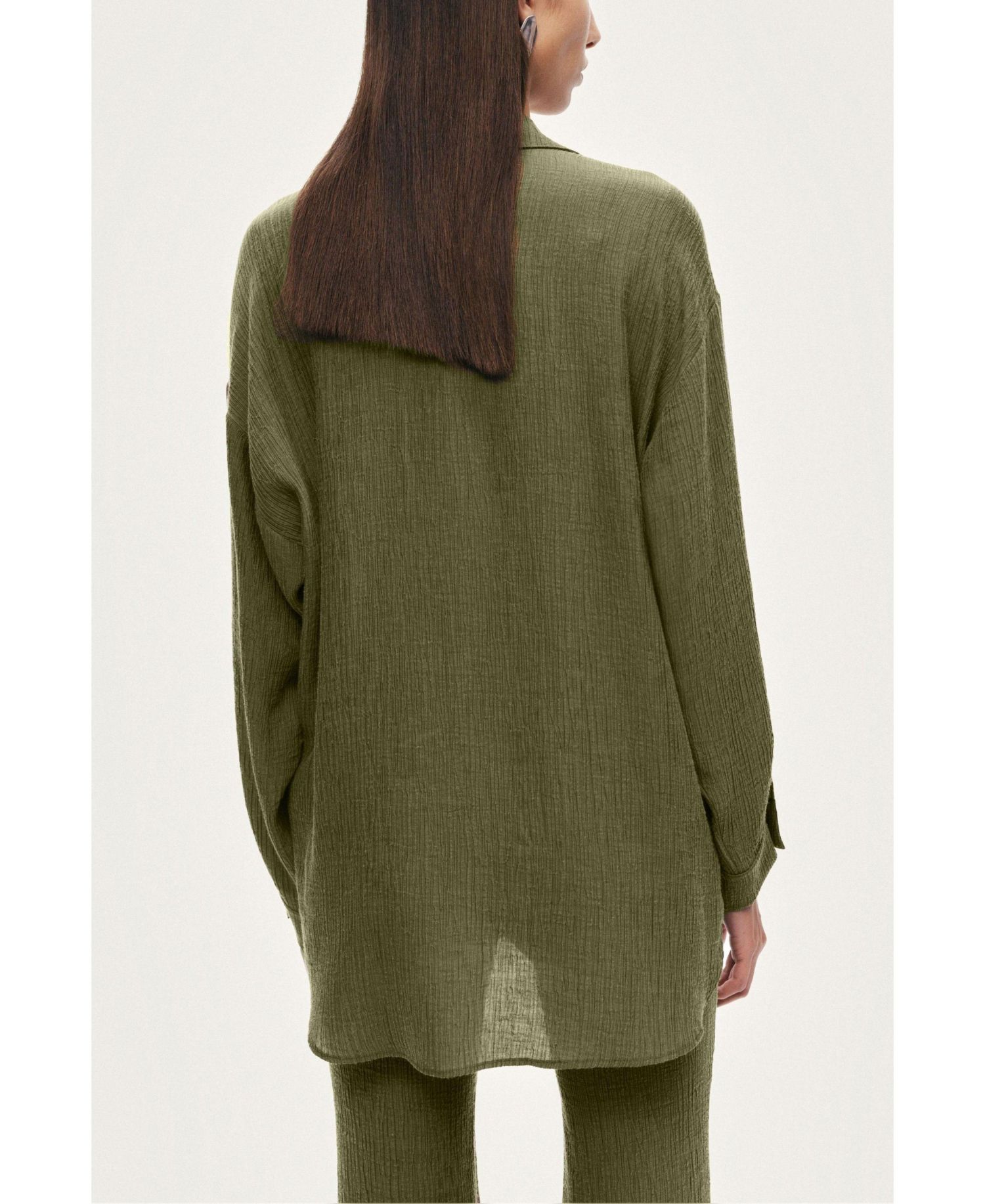 Women's Relaxed Button-Down Shirt