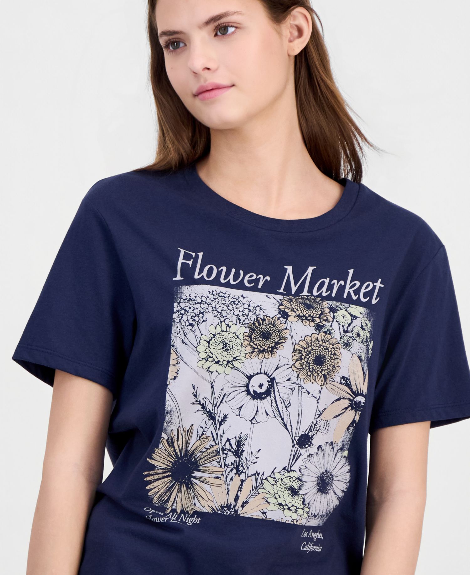 Juniors' Flower Market Crewneck Tee