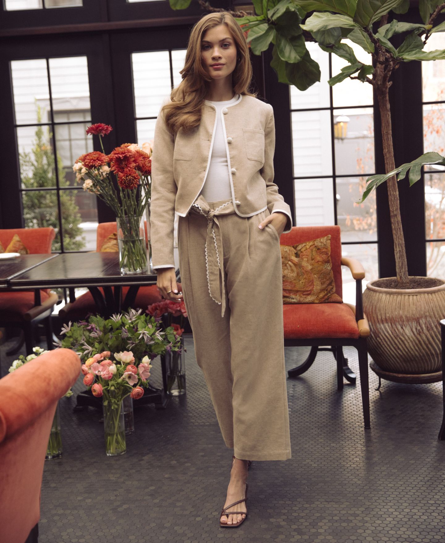 Женская куртка CeCe Linen-Blend Contrast Trim Lady, цвет: Карамельный — фото 7