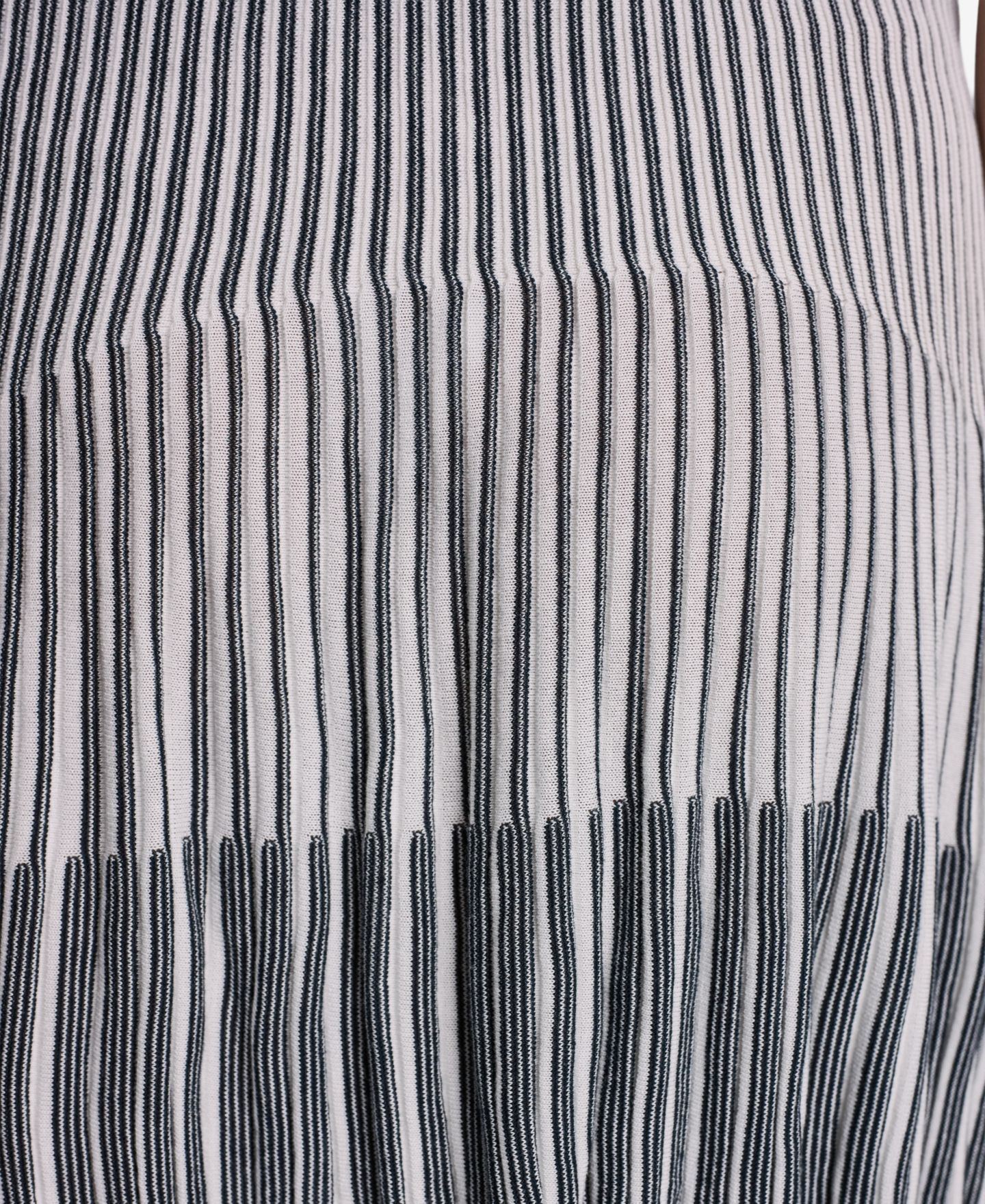 Женская юбка BCBG Pleated A-Line Mini, цвет: Белый — фото 11