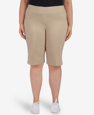 Plus Size Solid Color Tech Stretch Skimmer Shorts
