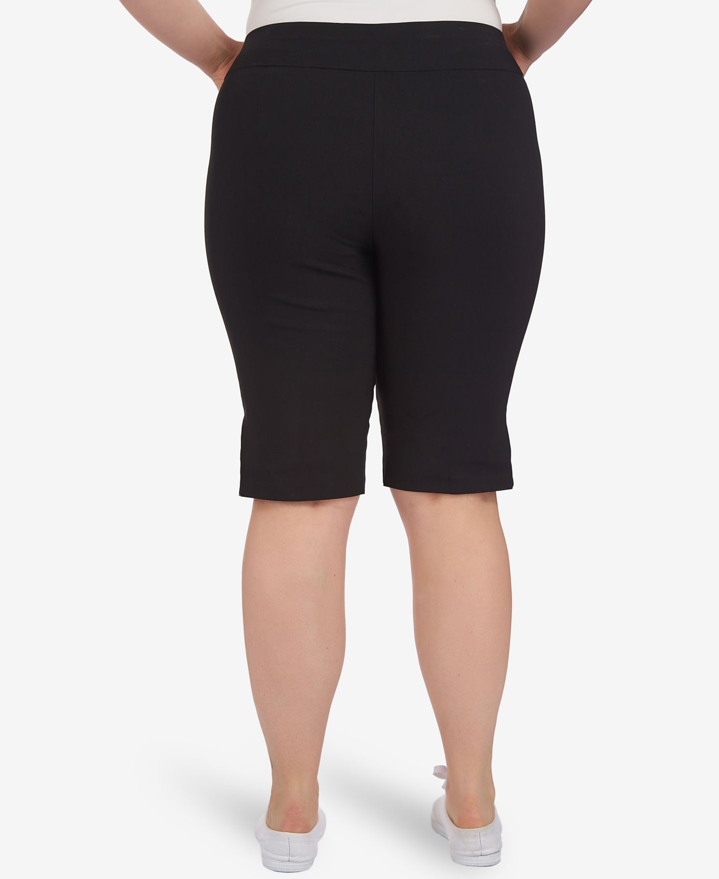Женские шорты HEARTS OF PALM Plus Size Solid Color Tech Stretch Skimmer, цвет: Чёрный — фото 5