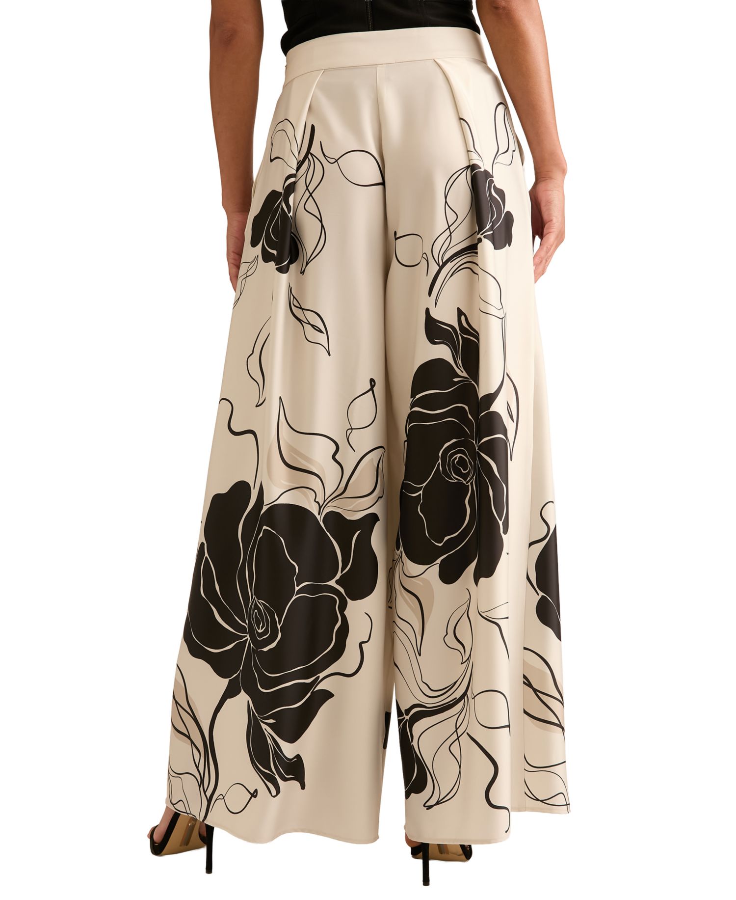Women's Front Pleat Wide-Leg Pants