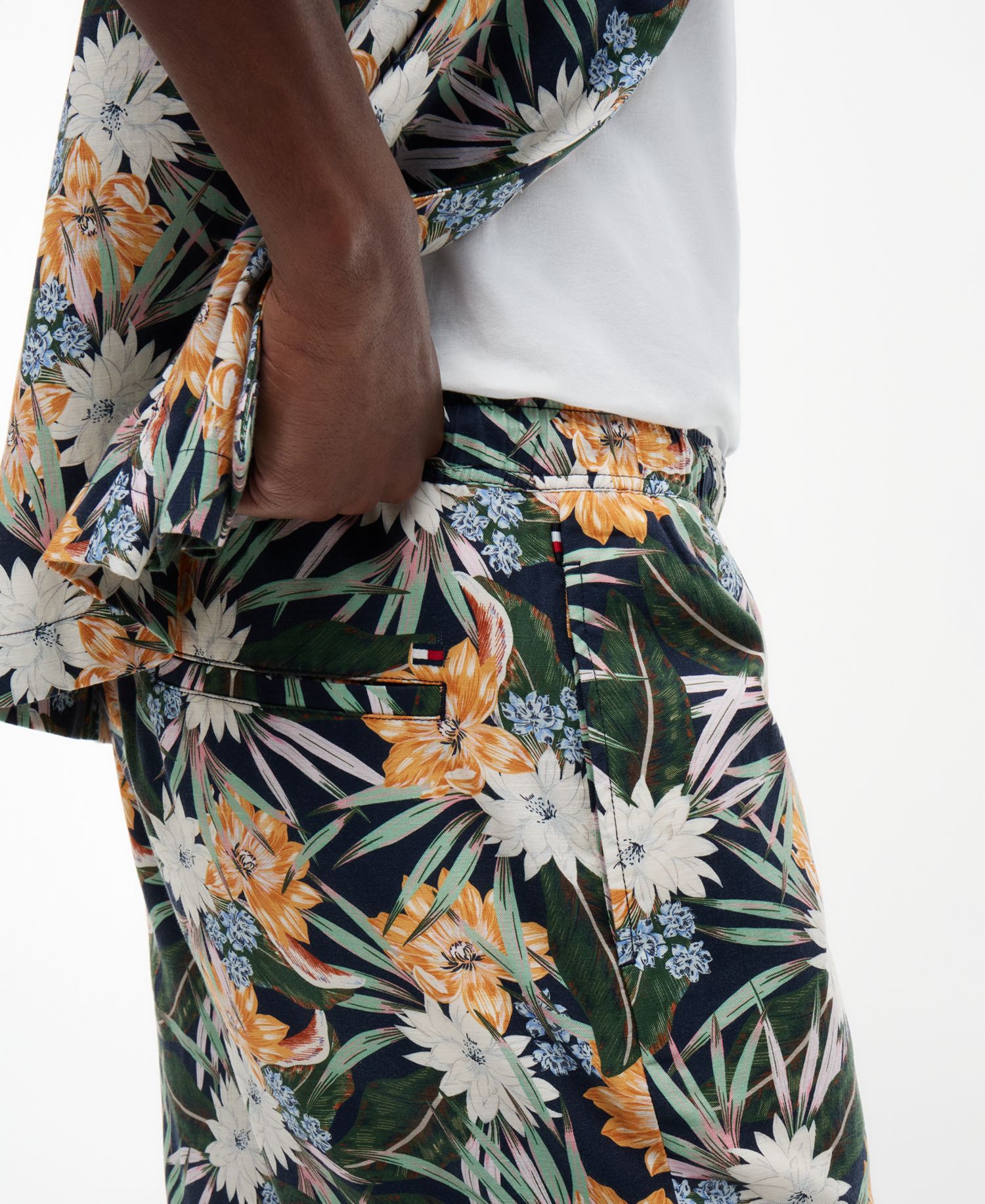 Men's Dover Regular-Fit 8" Floral Drawstring Shorts