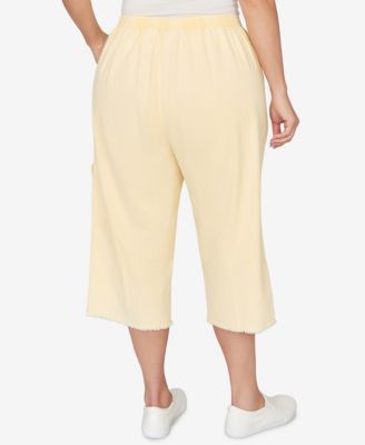 Plus Size Out of the Blue Fringe Denim Patch Pocket Capri Pants