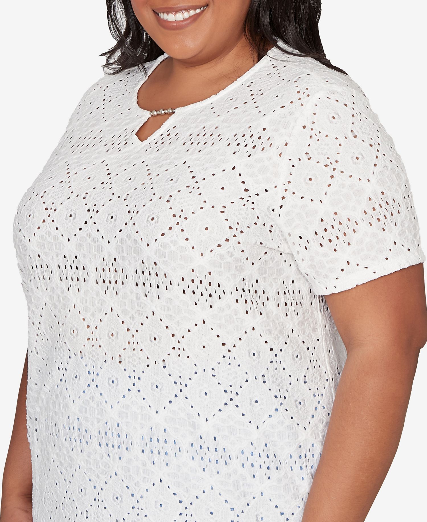 Plus Size Vintage Charm Solid Eyelet Split Beaded Neck T-Shirt