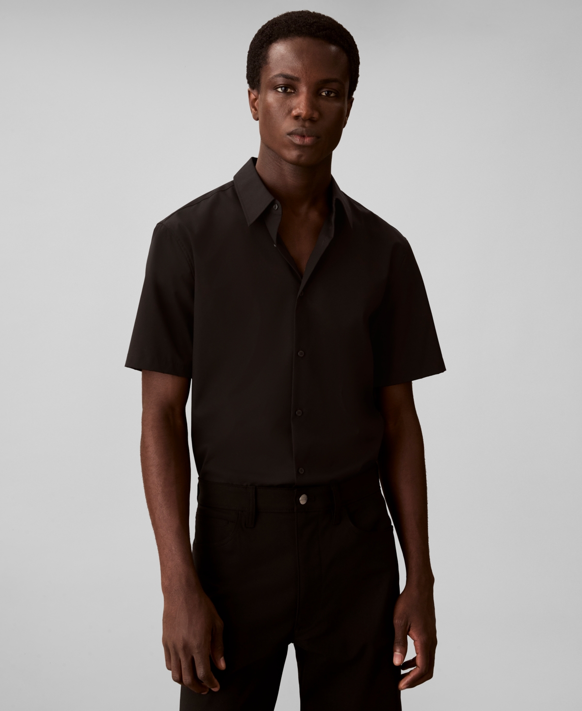 Calvin Klein Men's Solid Short-Sleeve Shirt - Black
