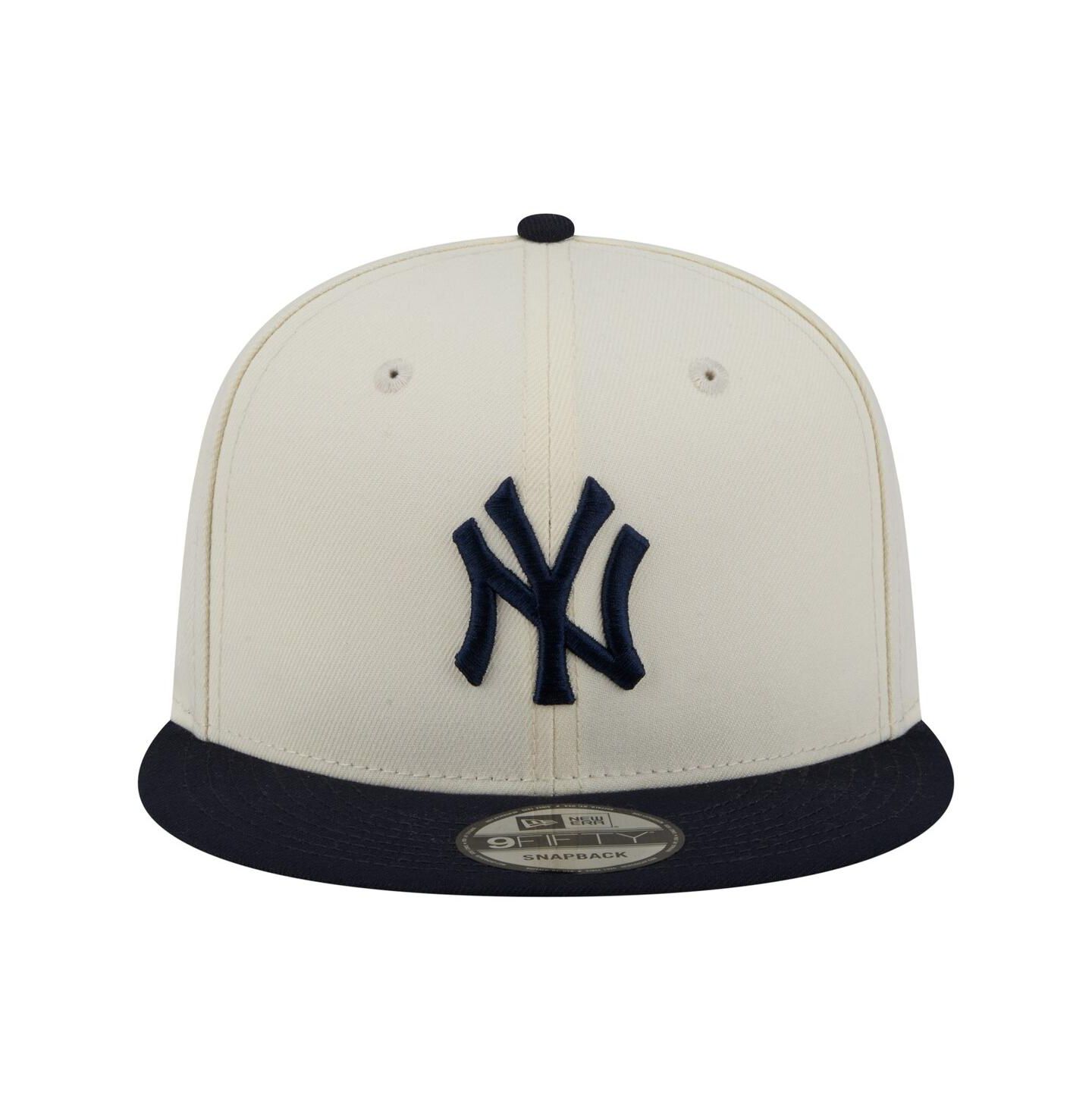 Мужская кепка New Era Cream/Navy New York Yankees Localized 9FIFTY Snapback Hat — фото 2