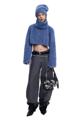 Women's Pack cropped sweater and beanie