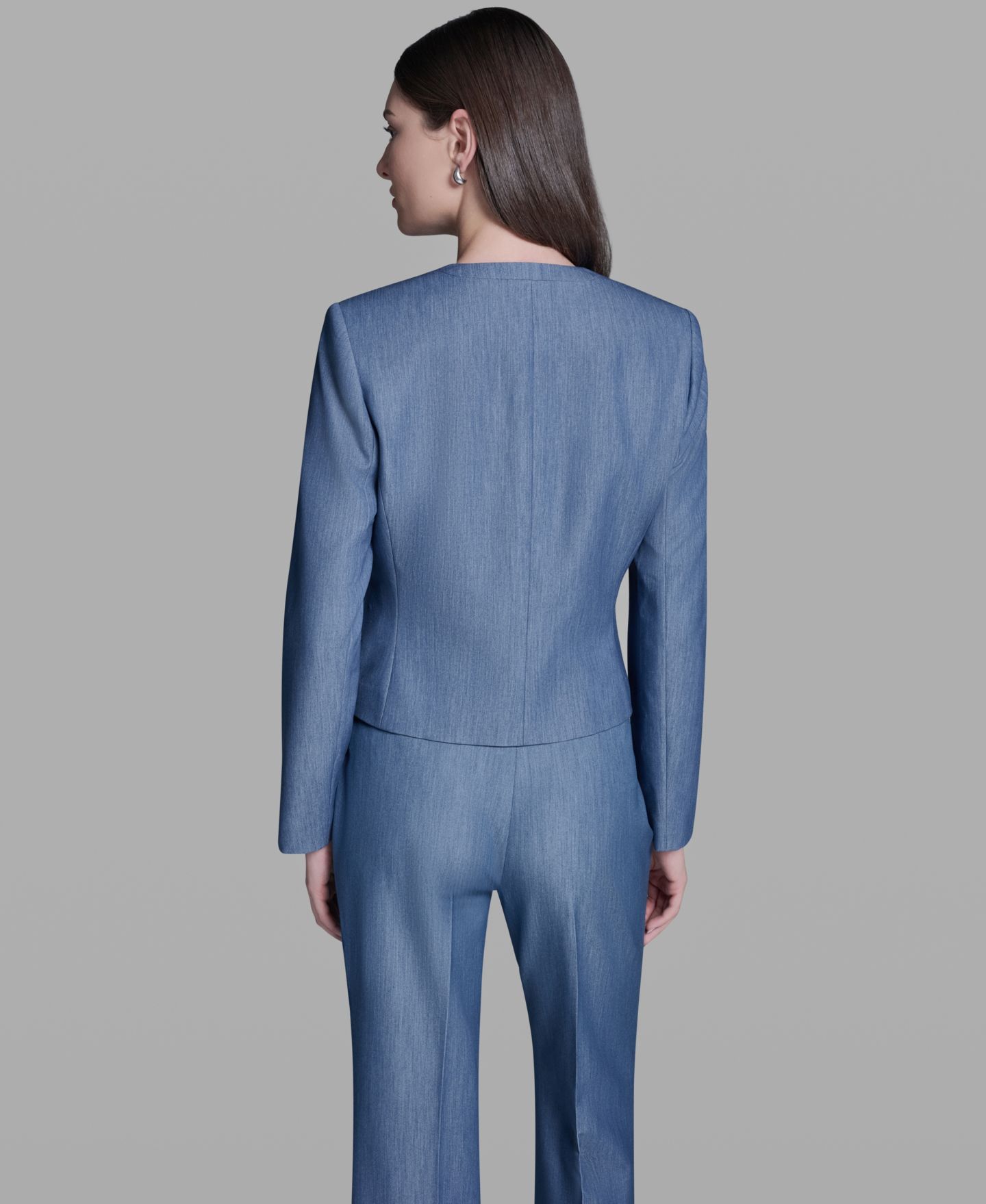 Женский пиджак BCBG One-Button Faux Denim Blazer, цвет: Светлый синий индиго — фото 4