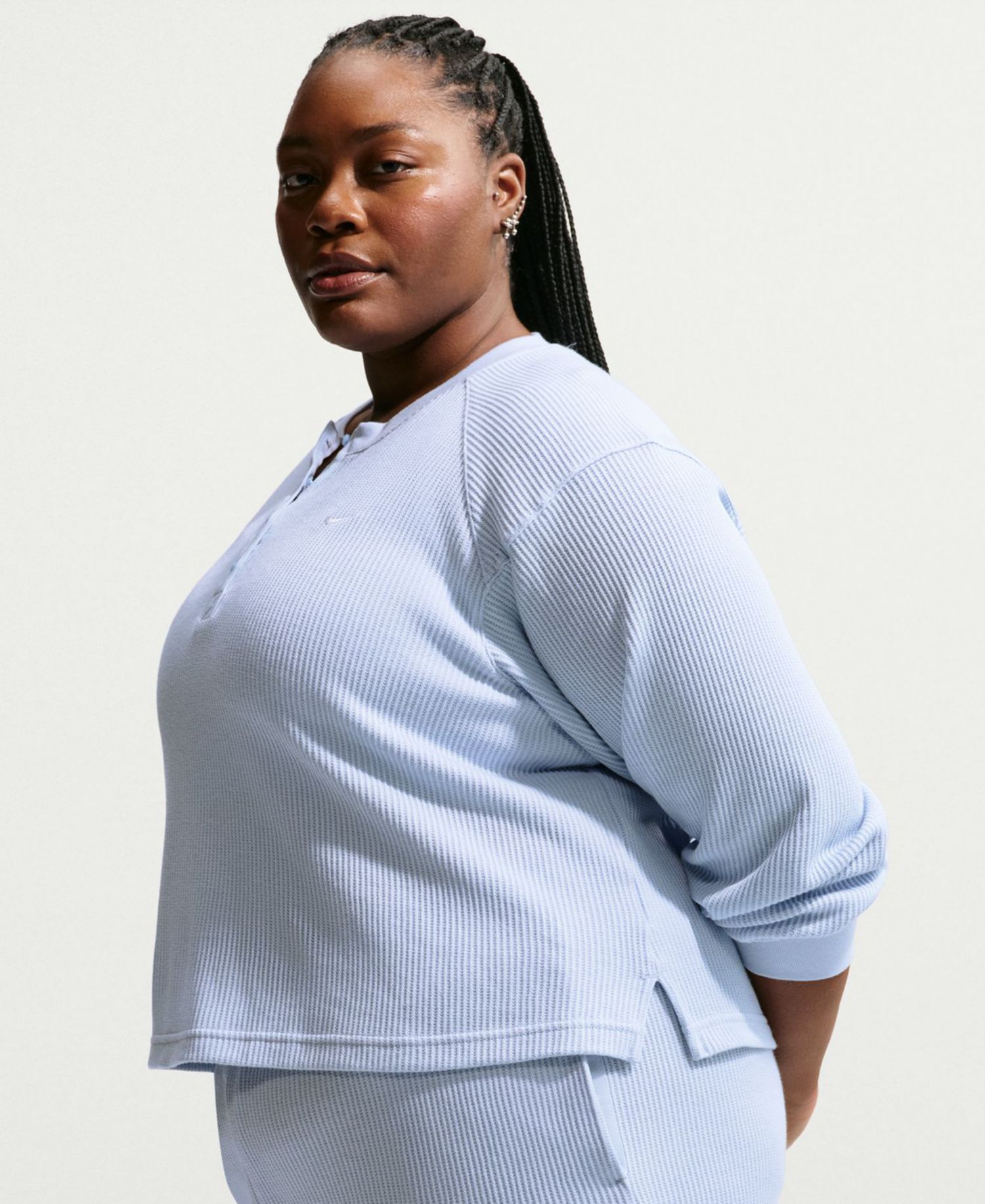 Plus Sportswear Chill Waffle Loose Mid-Rise Shorts