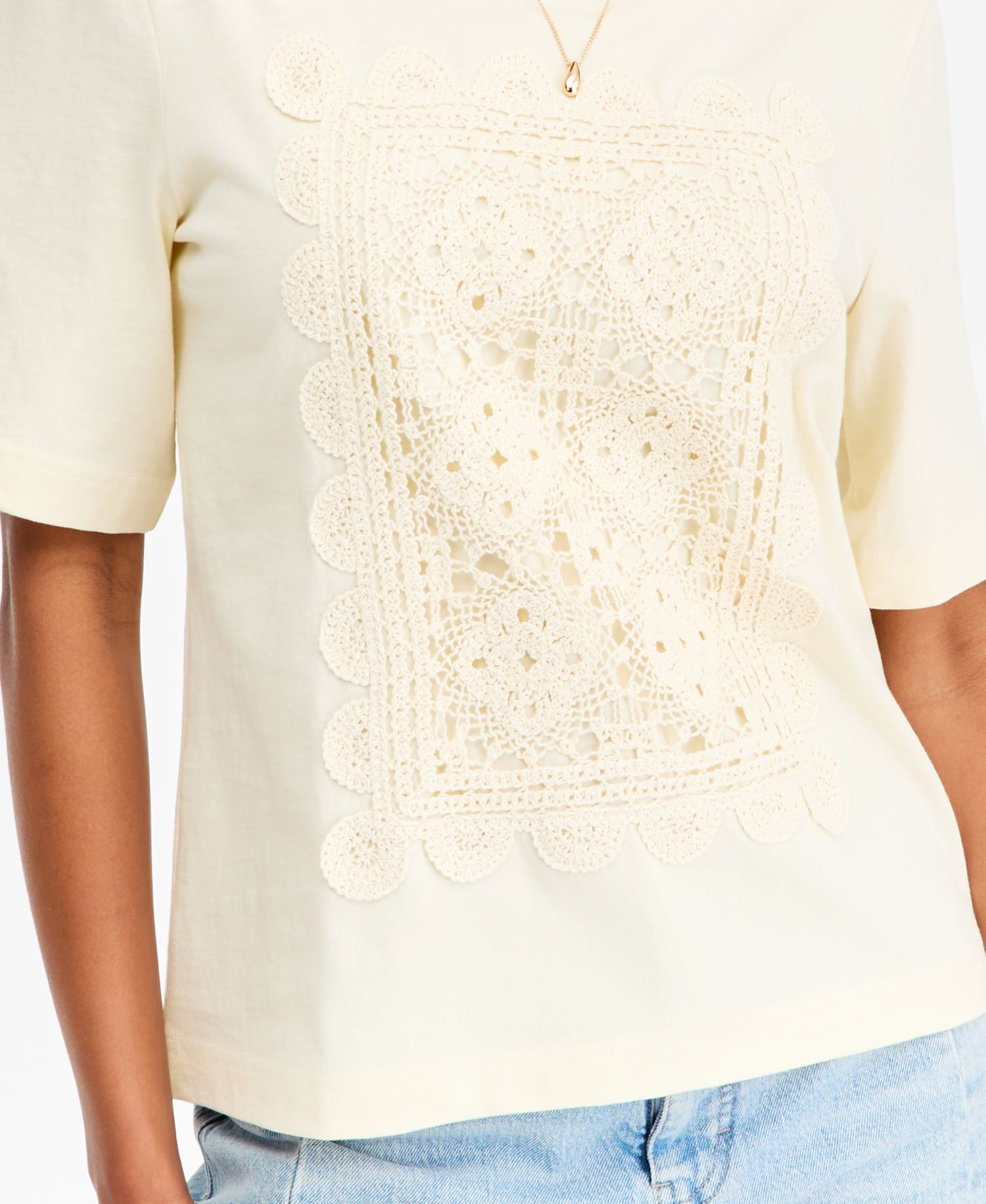 Women's Oversized Crochet Patch Cotton Jersey T-Shirt