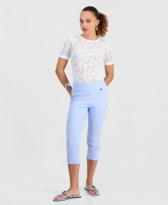 Petite Tummy-Control Pull-On Capri Pants
