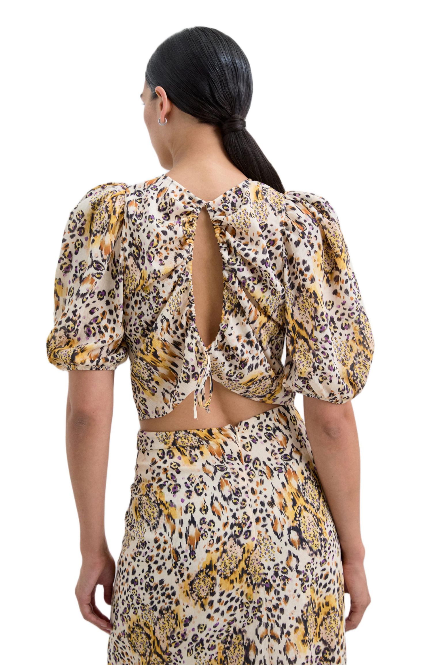 Women's Aniyelpu Top