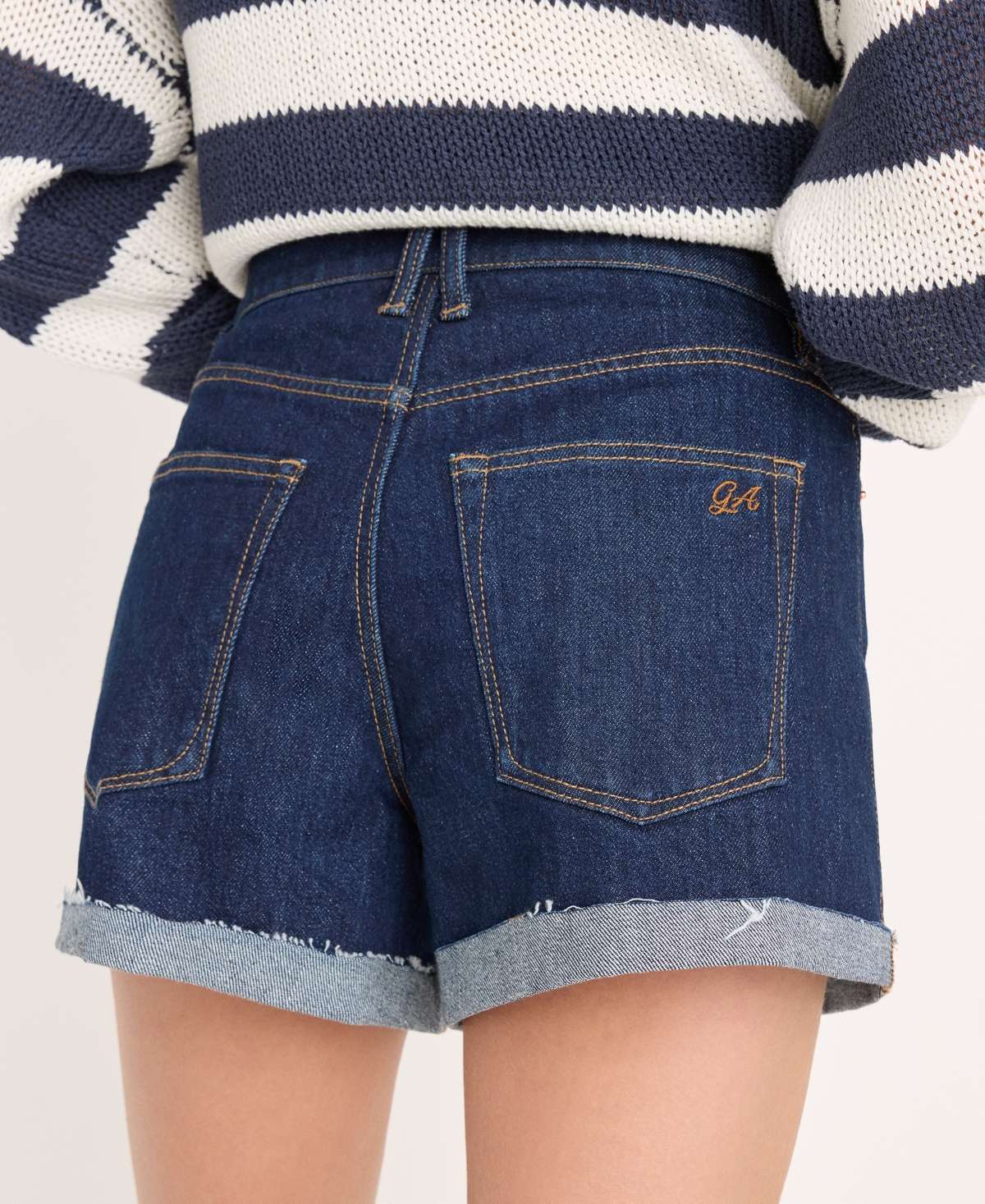 Good American Women's Girlfriend Mid-Rise Denim Shorts