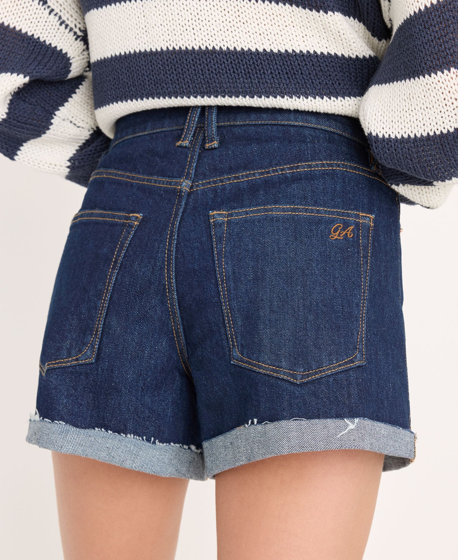 Women's Girlfriend Mid-Rise Denim Shorts