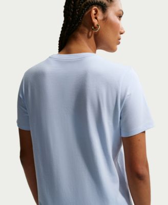 Women's   Sportswear Club Essentials   T-Shirt