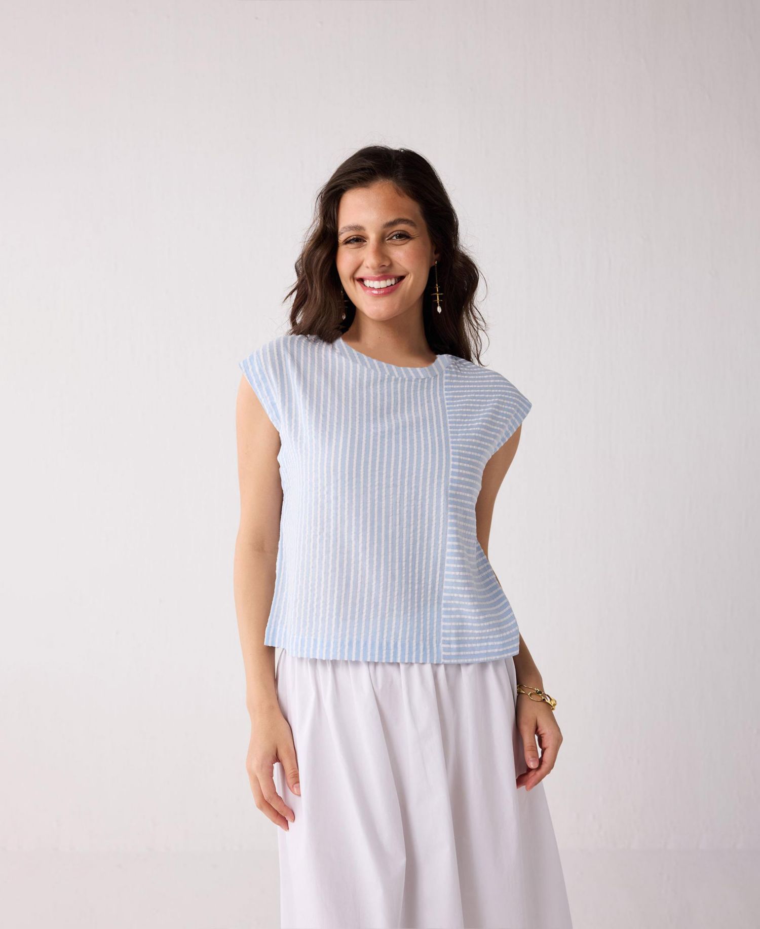 Women's Button-Back Crew Neck Top
