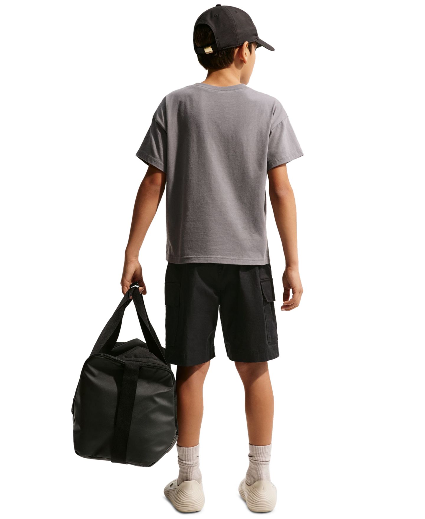 Шорты Nike Sportswear Club Woven Cargo Shorts для мальчиков, цвет: Чёрный / Белый — фото 3