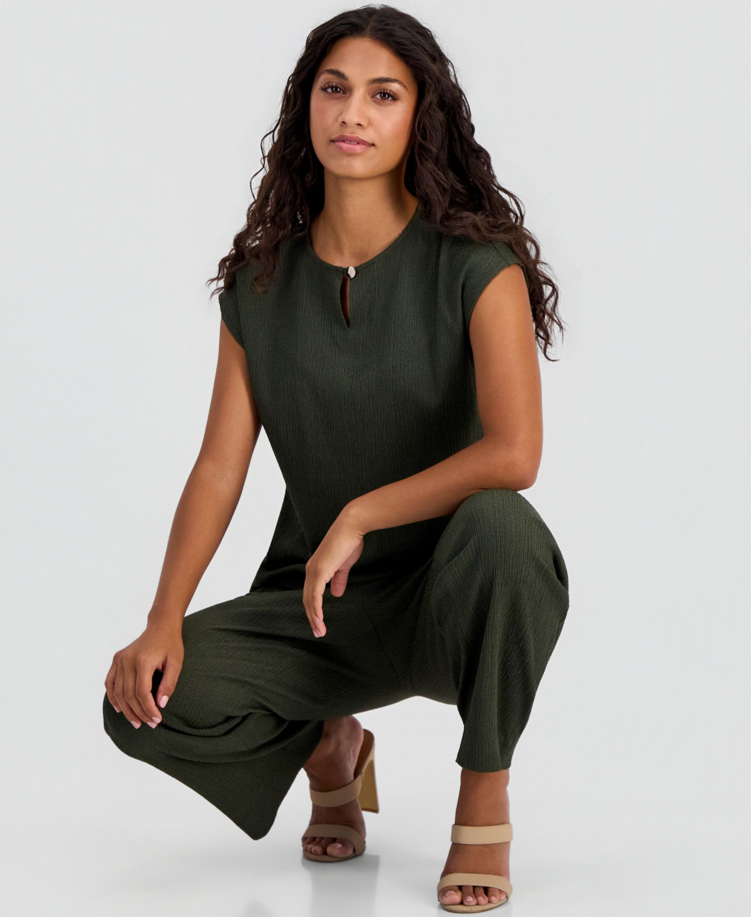 Petite Extended-Shoulder Pebble-Texture Top & Pebble-Texture Knit Pull-On Pants