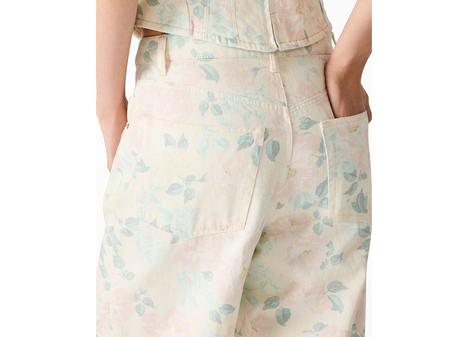 Women's Floral Printed Straight-Fit Jeans