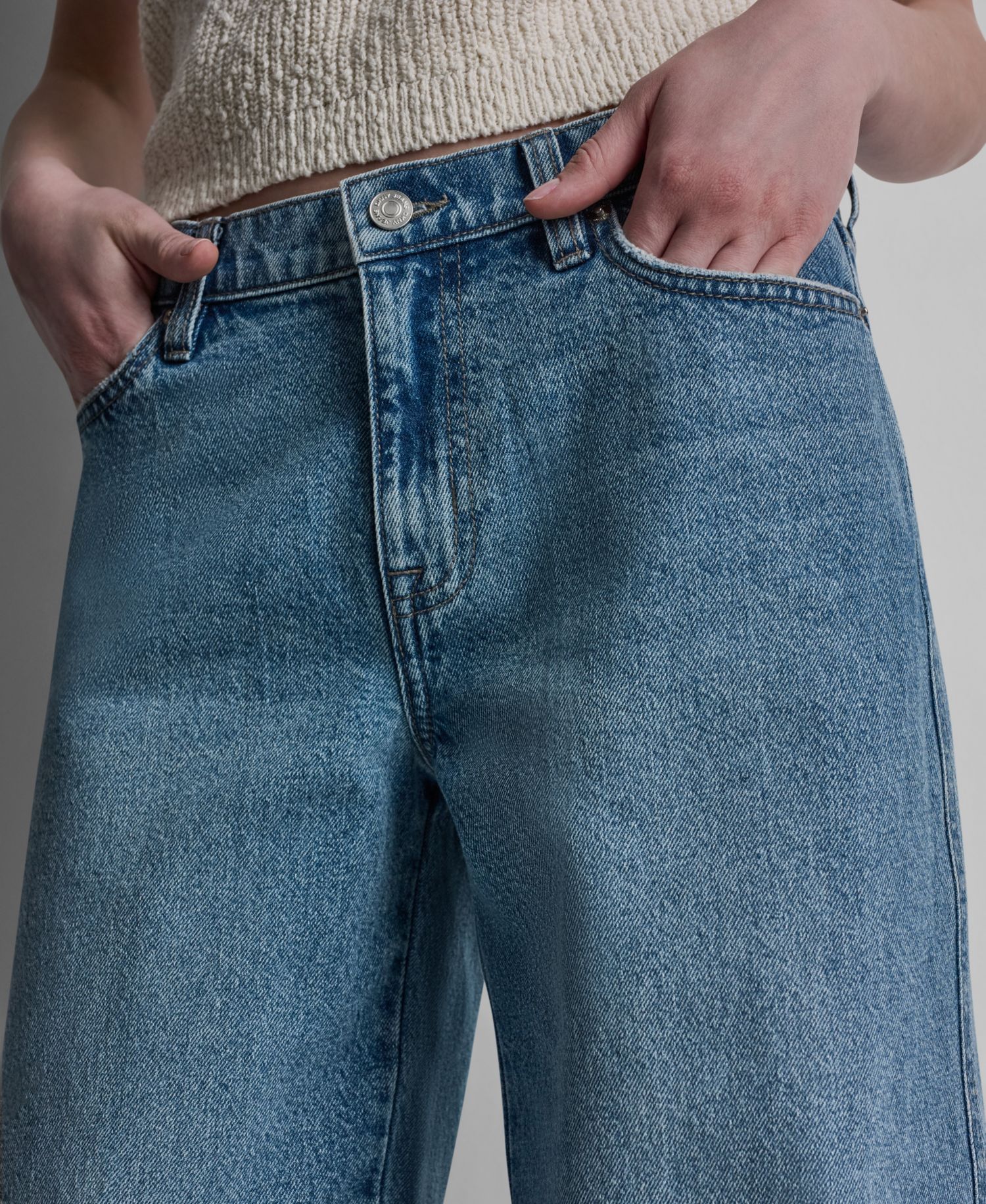 Women's Mid-Rise Barrel-Leg Cotton Jeans