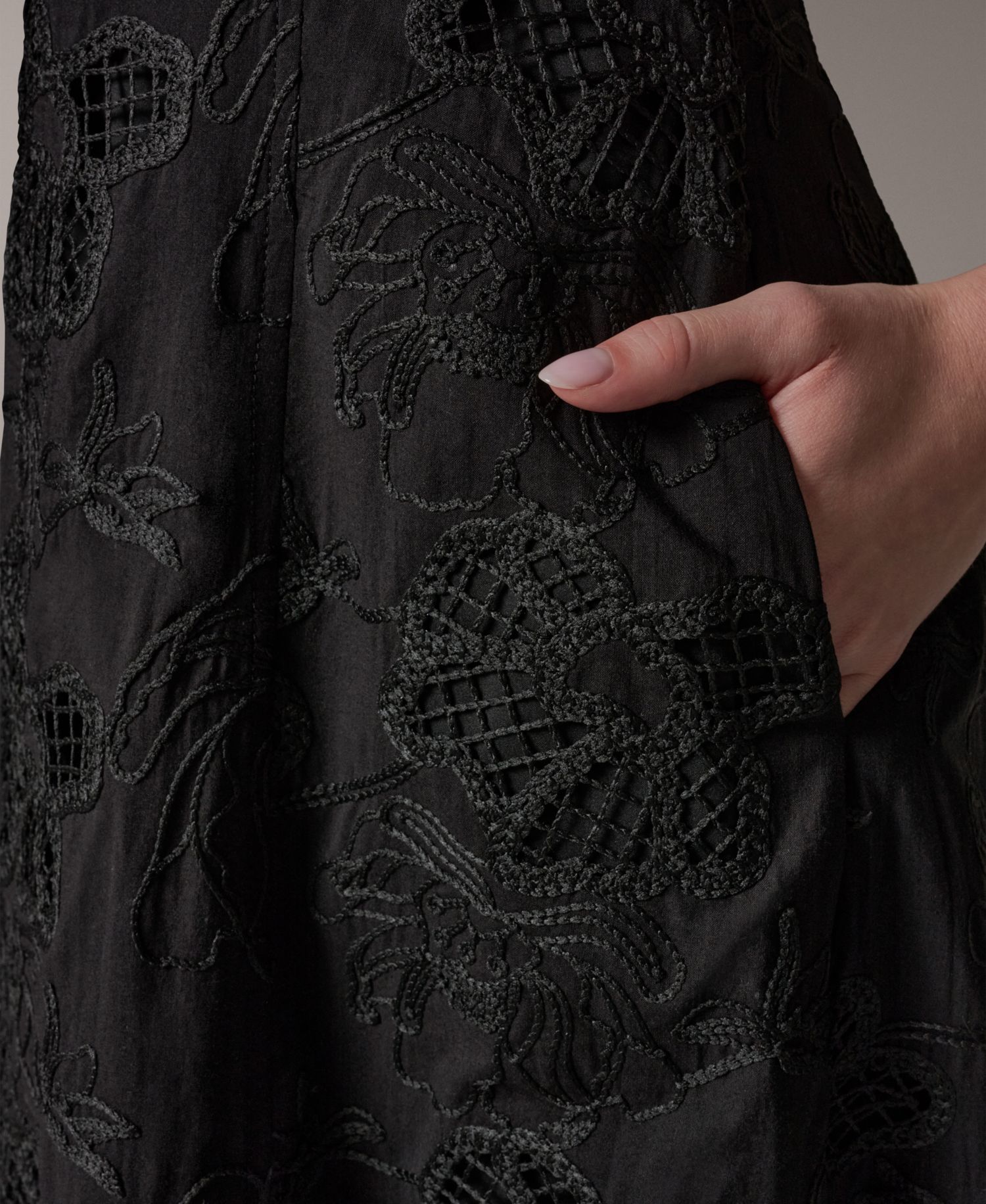 Women's Halter Fit & Flare Sleeveless Embroidered Midi Dress