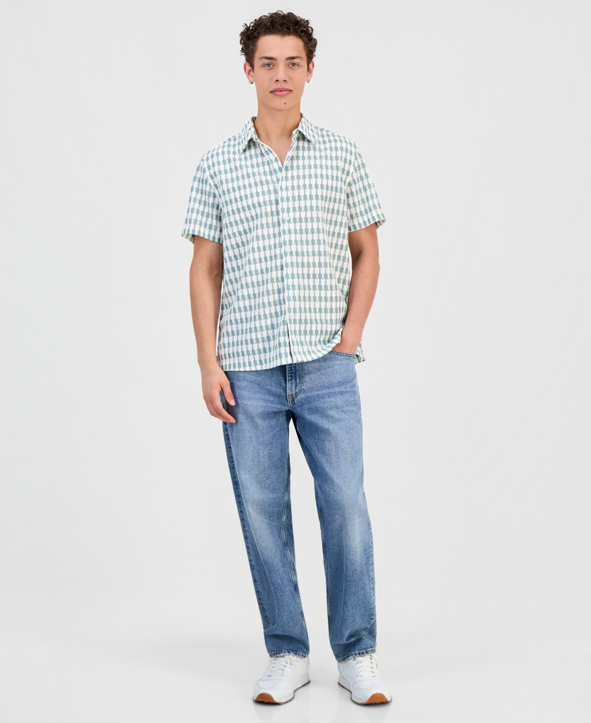 Guess Men's Woodland Jacquard Short-Sleeve Shirt