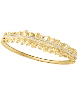 Diamond Bangle Bracelet (5/8 ct. t.w.) in 14k Yellow Gold