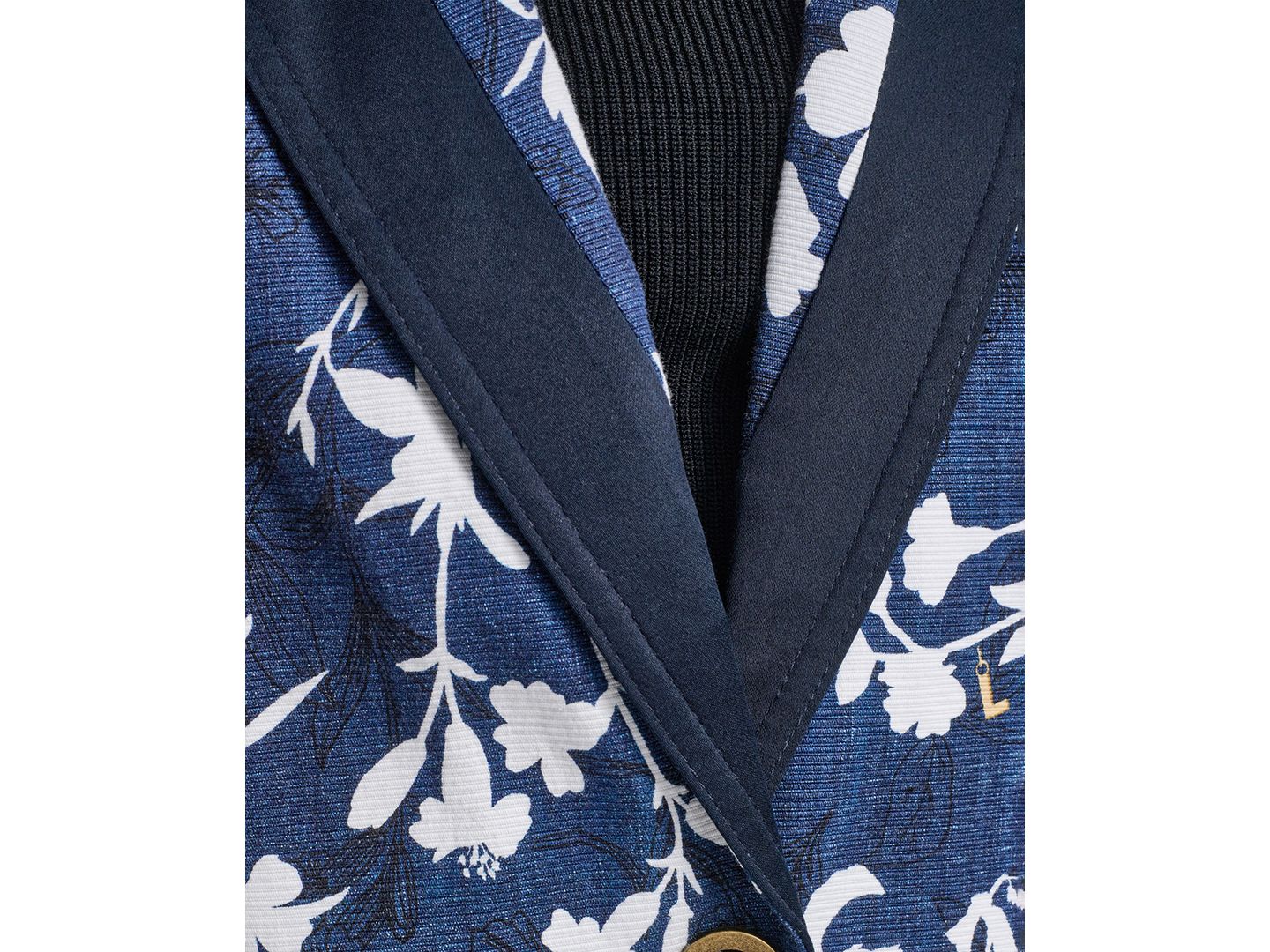 Женский пиджак KARL LAGERFELD PARIS Petite Printed Collared Neck Blazer, цвет: Тёмно-синий / Белый — фото 3