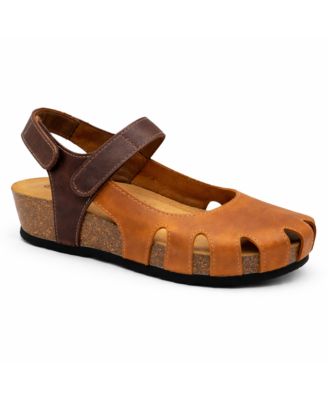 Women's Closed-Toe Sandal Amy