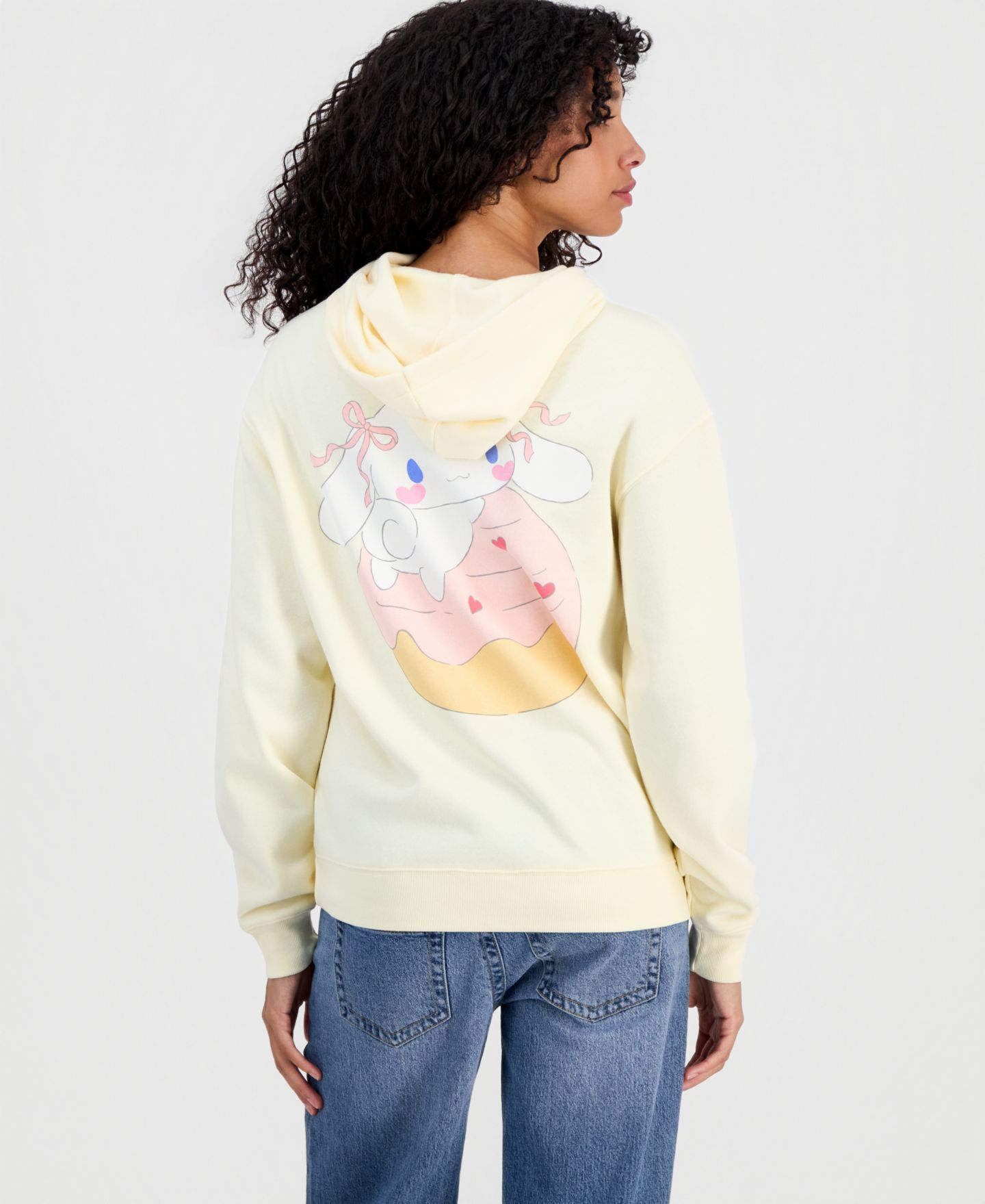 Женское худи Sanrio Juniors' Cinnamoroll Graphic, цвет: Ванильный — фото 2