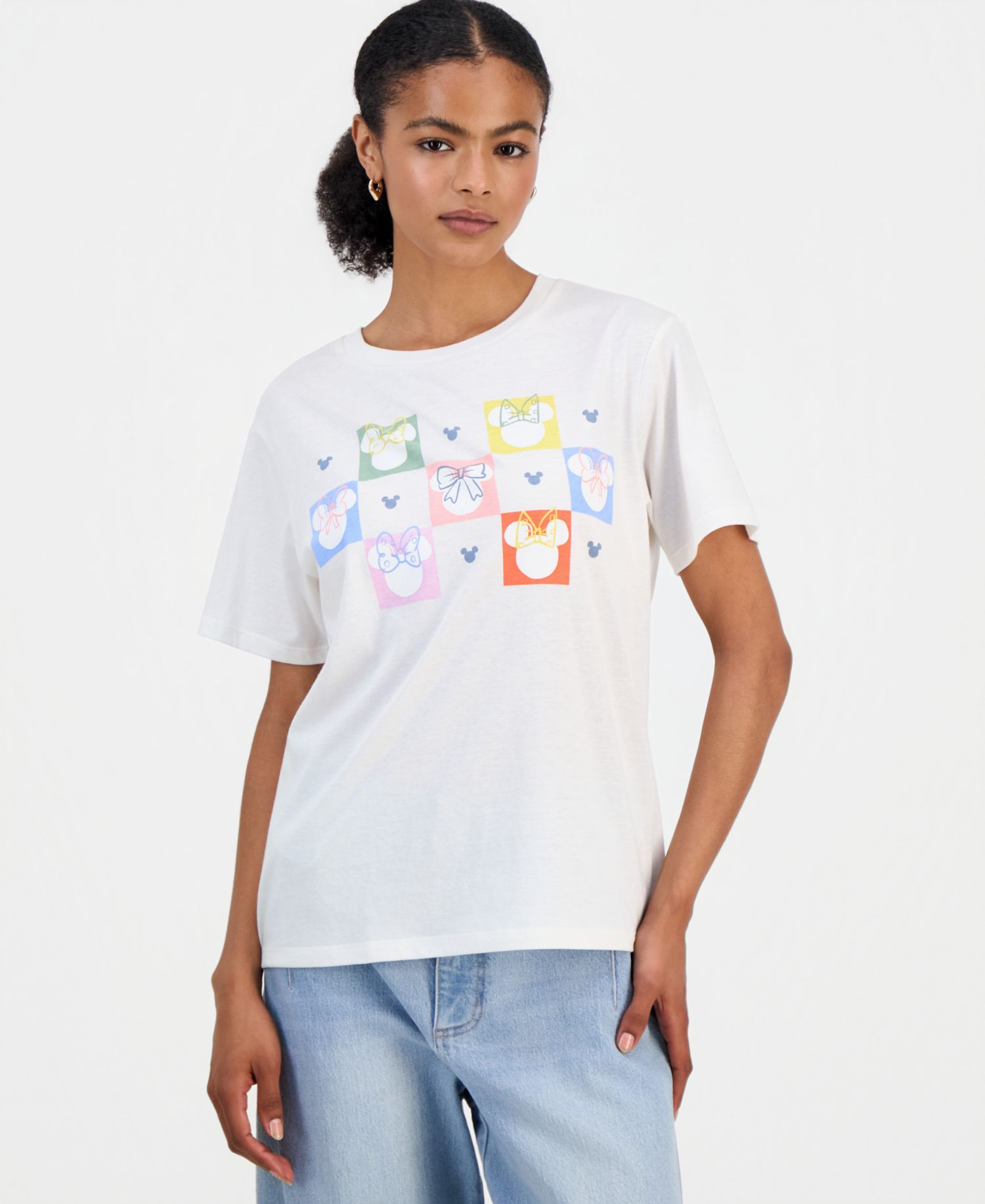 Juniors' Minnie Front Graphic T-Shirt