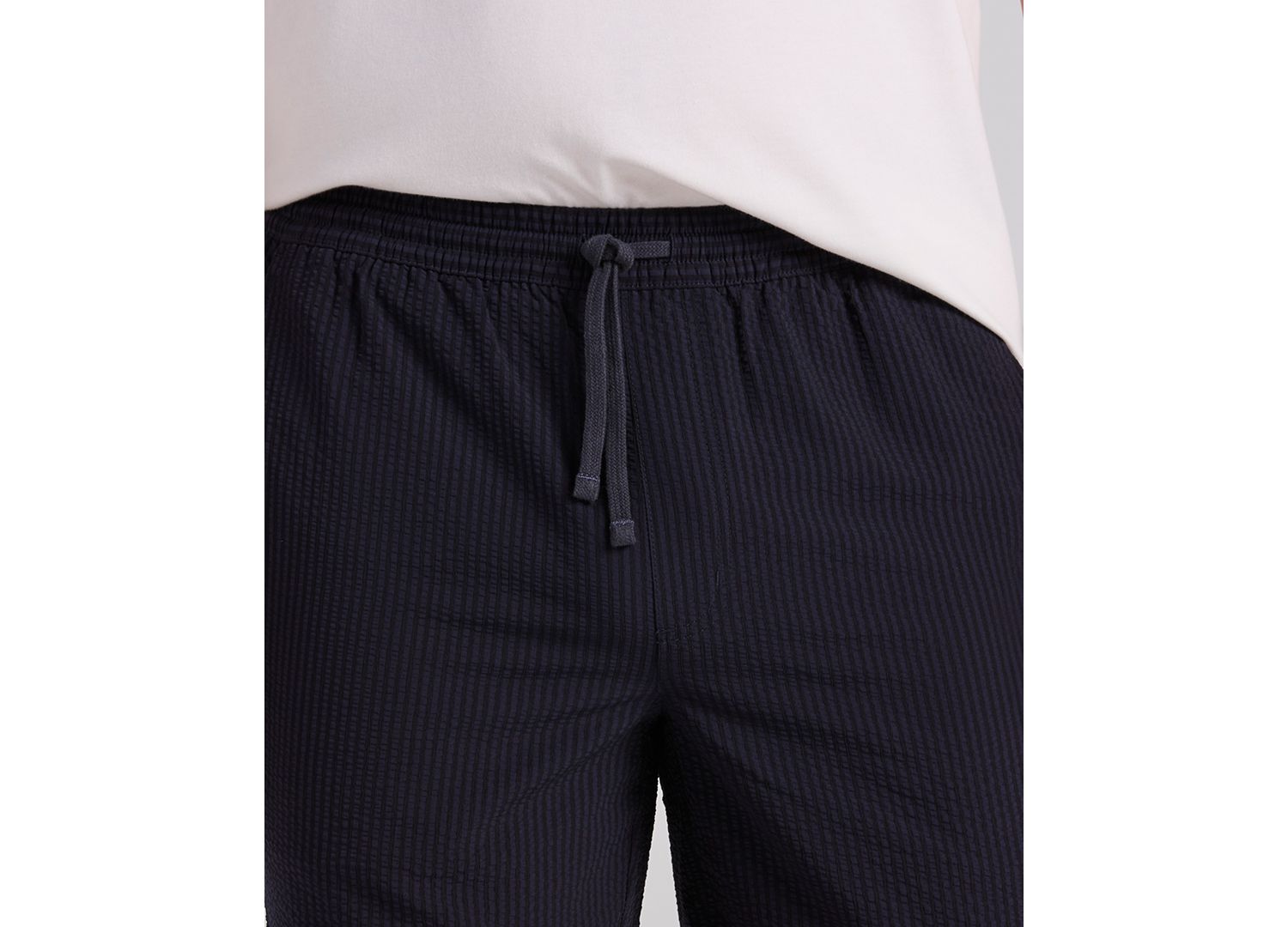 Men's 7" Drawstring Seersucker Shorts