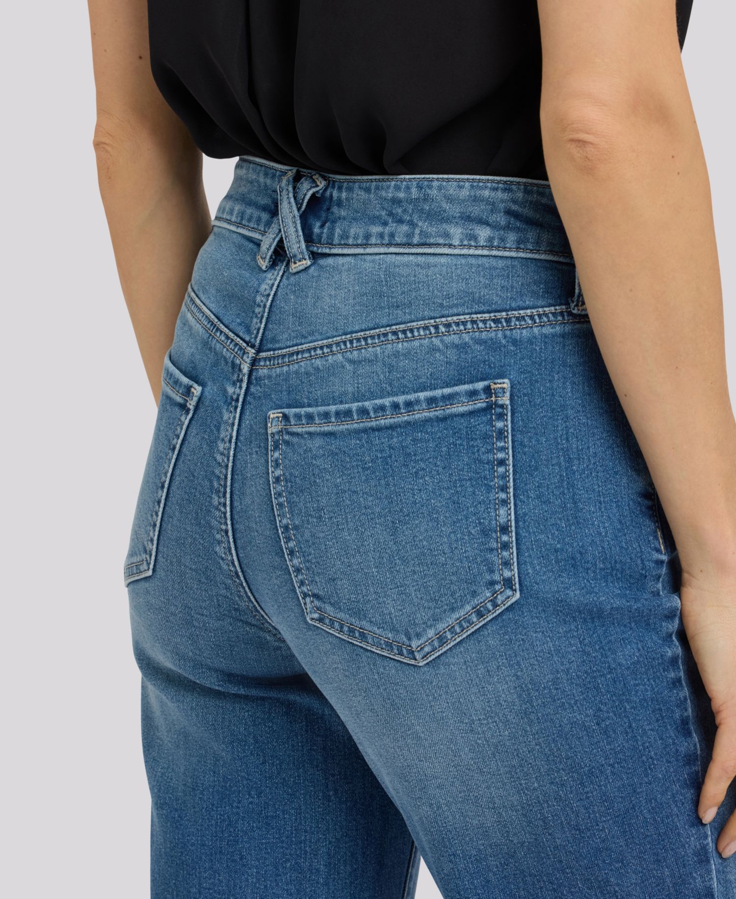 Petite Bailey Relaxed Straight Jeans with Hem Detail and Lift Tuck Technology