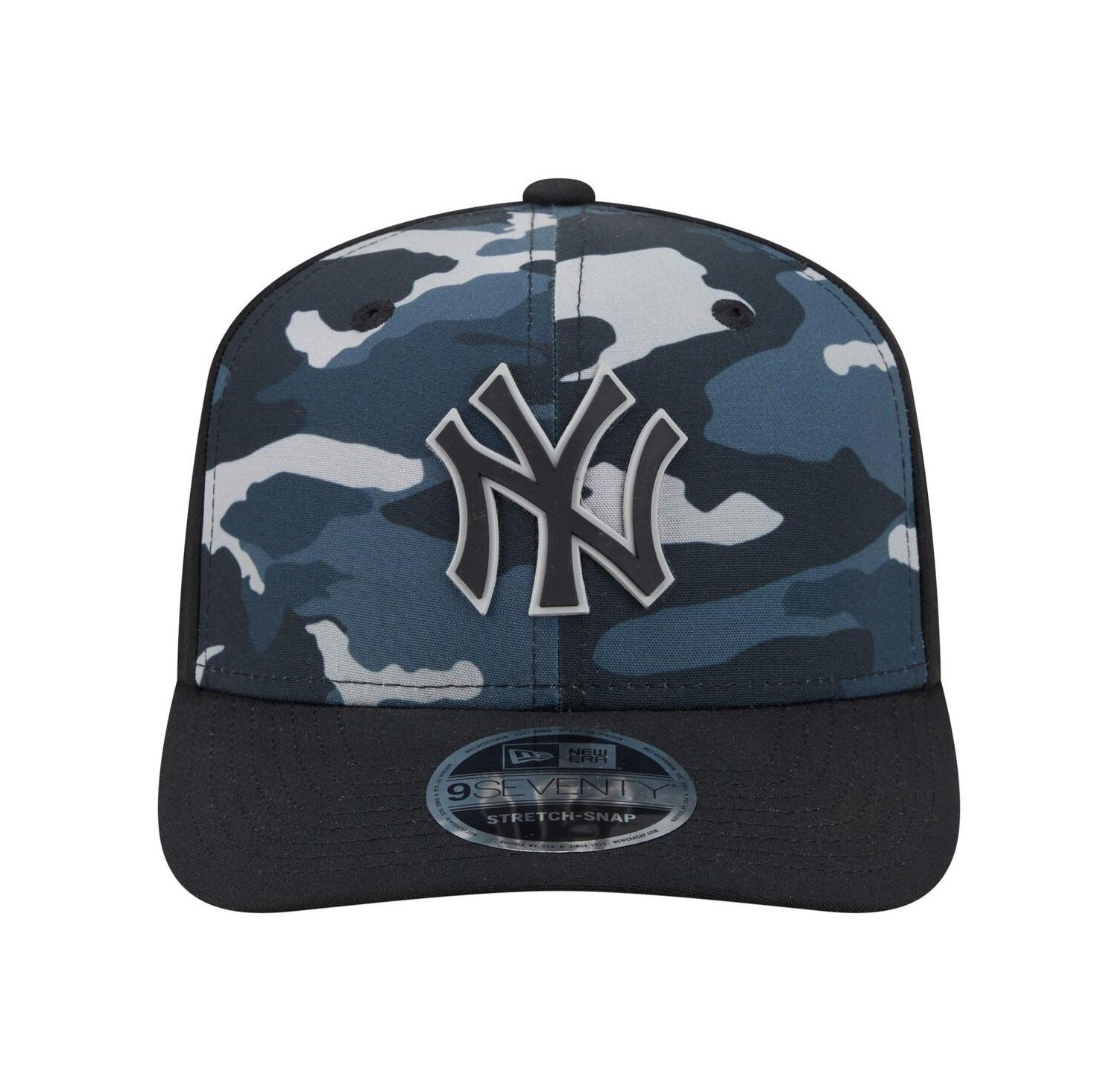 Men's Black New York Yankees Tonal Camo 9SEVENTY Stretch-Snap Hat