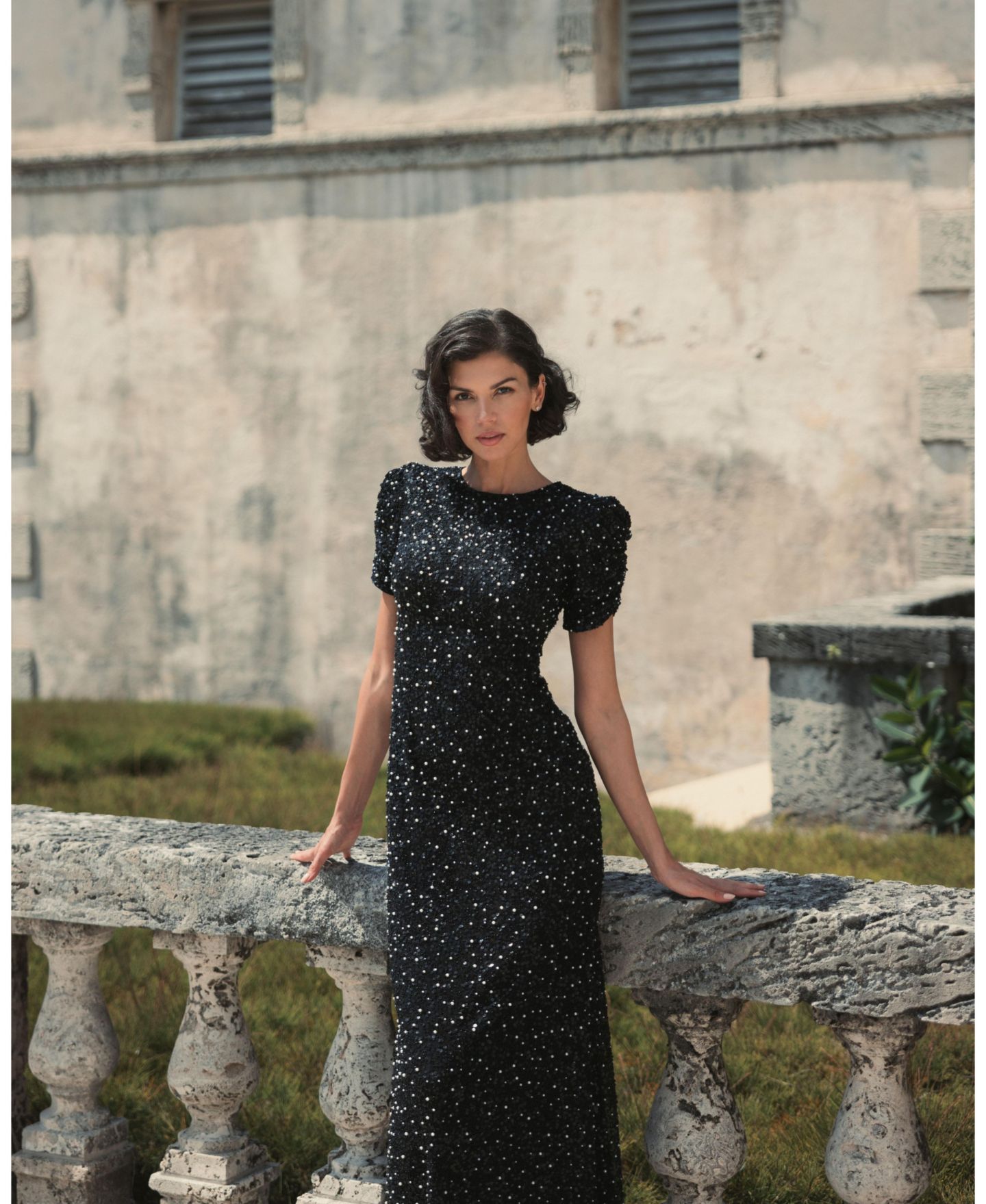 Женские платья Mac Duggal Gathered Short Sleeve Beaded Gown, цвет: Чёрный — фото 6