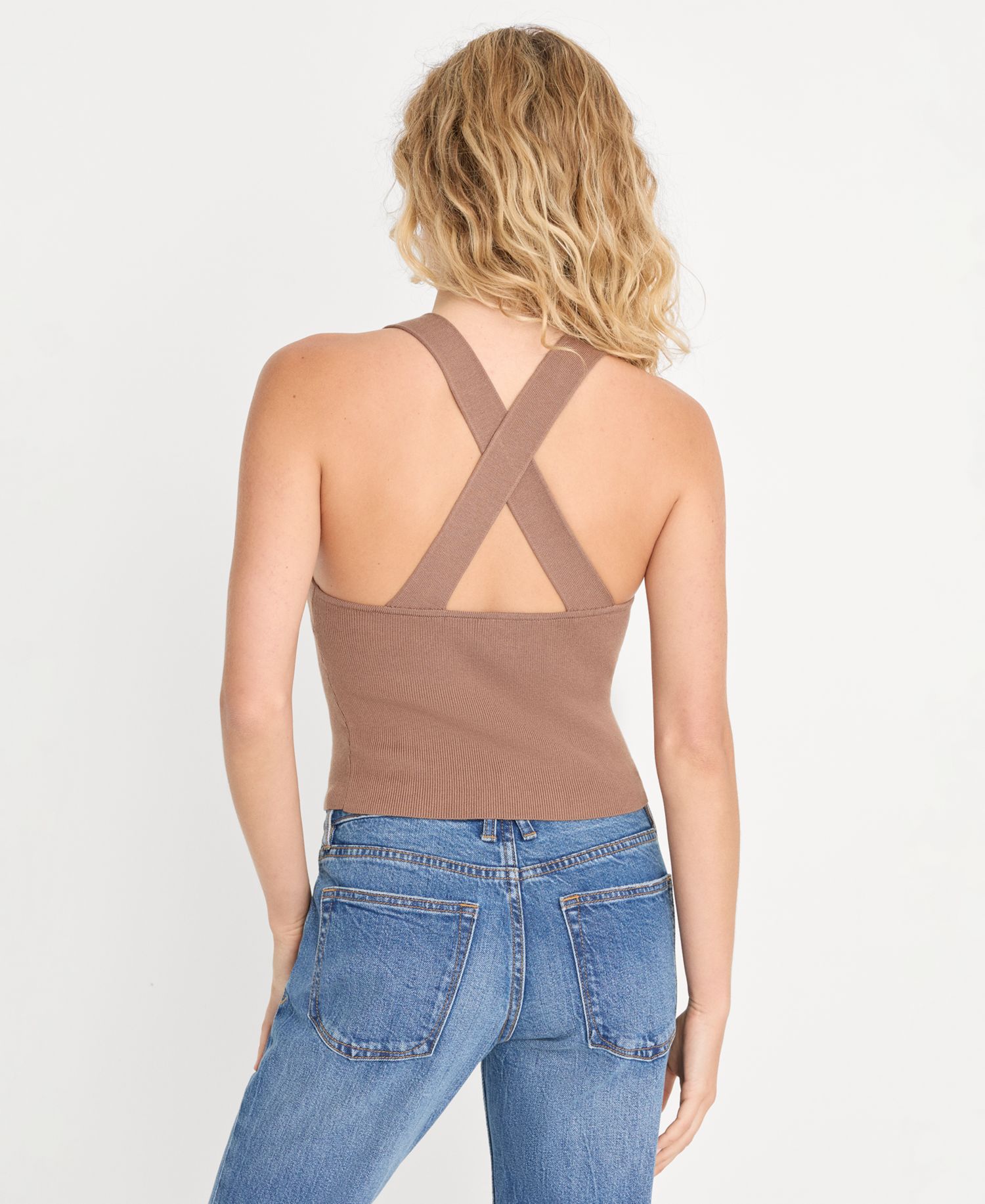 Women's Straight Neck Pull-On Top