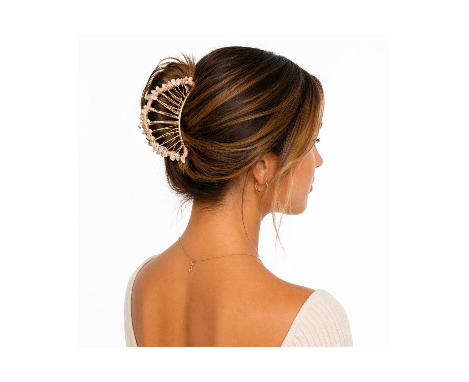 Women's Raffia Seashell Hair Claw Clip - White