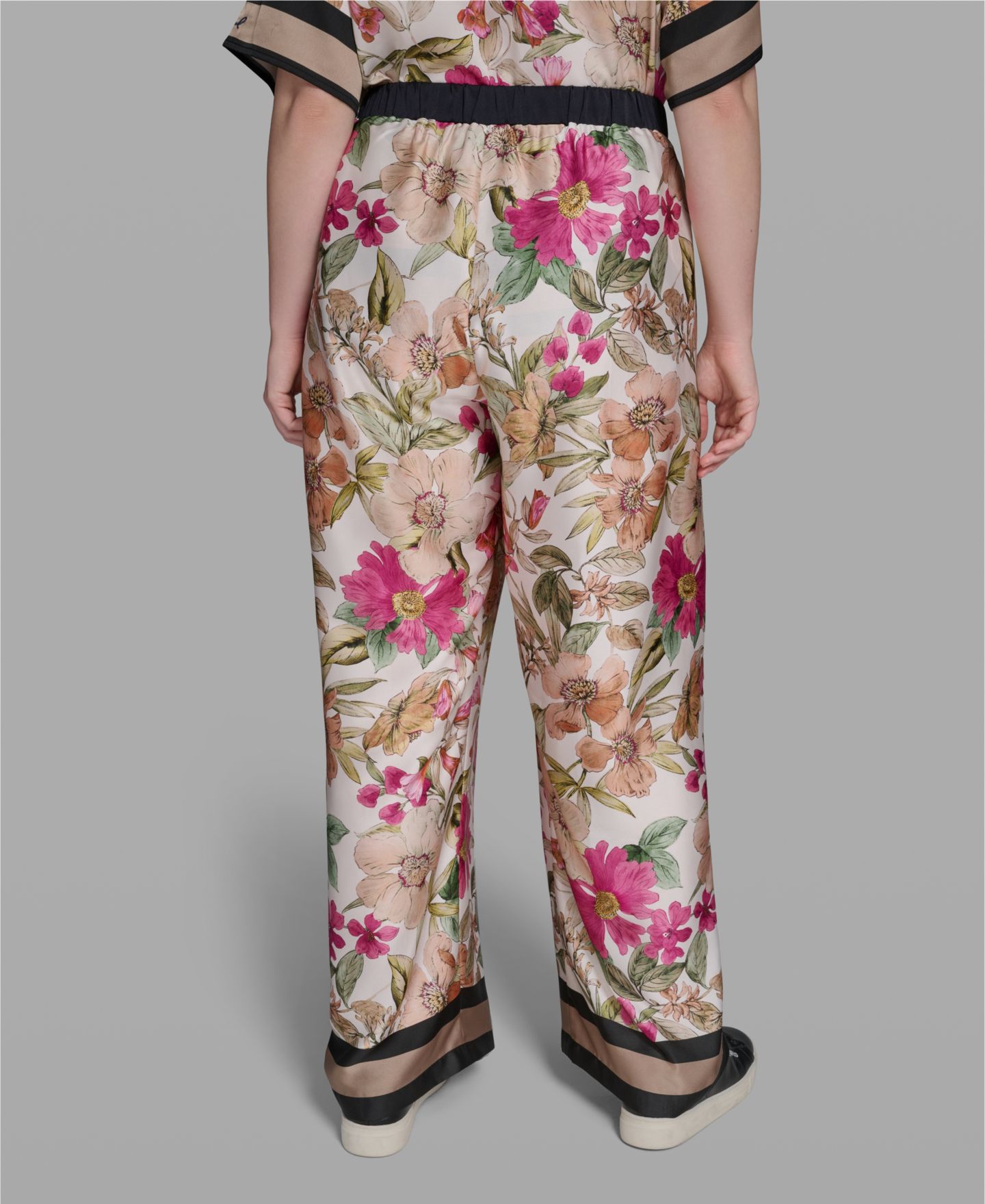 Женские брюки KARL LAGERFELD PARIS Plus Size High-Rise Floral Printed, цвет: Бисквитный / Пудровый комбинированный — фото 6