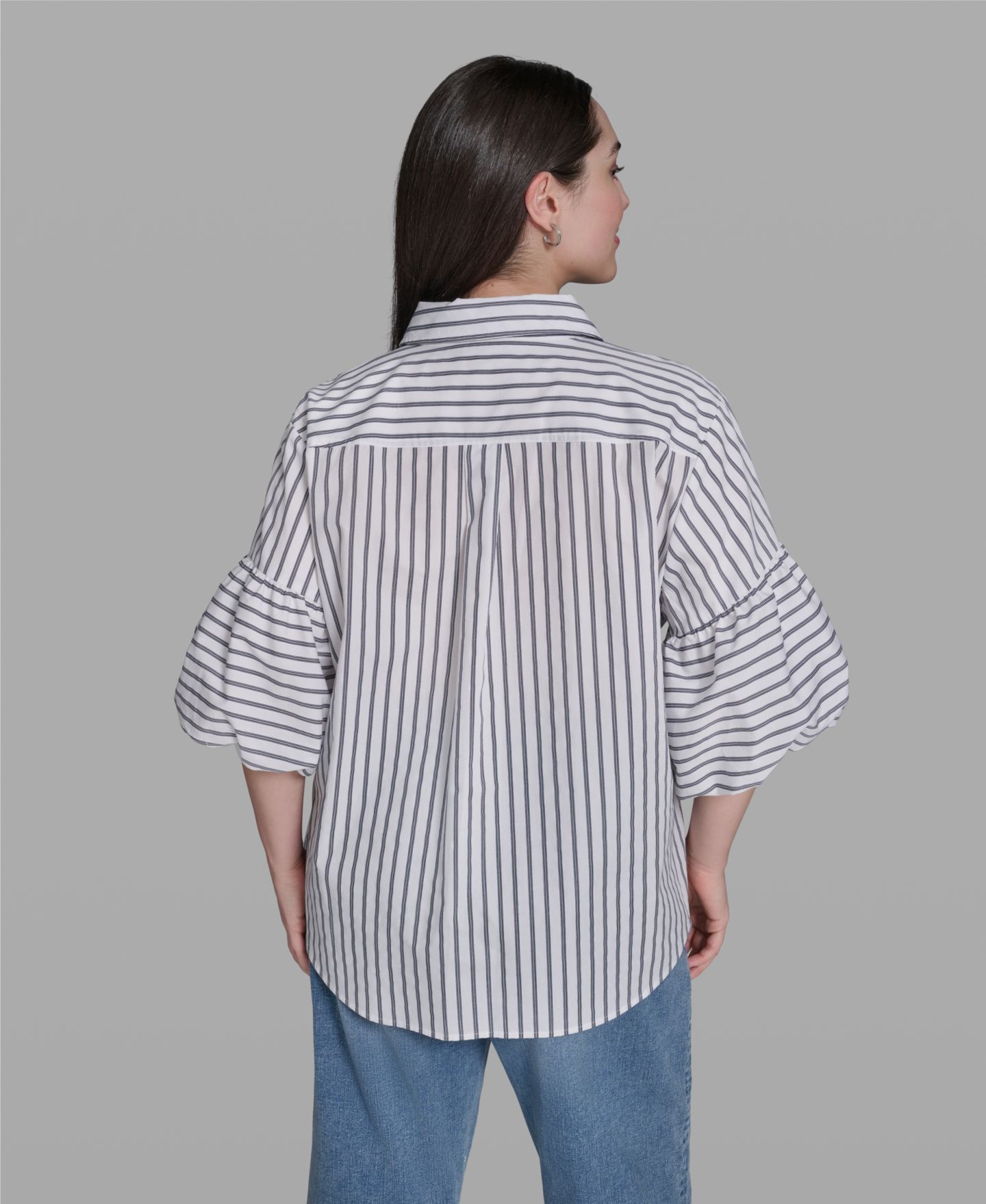 Женская рубашка KARL LAGERFELD PARIS Plus Size Cotton Collared, цвет: Белый / Тёмно-синий — фото 5